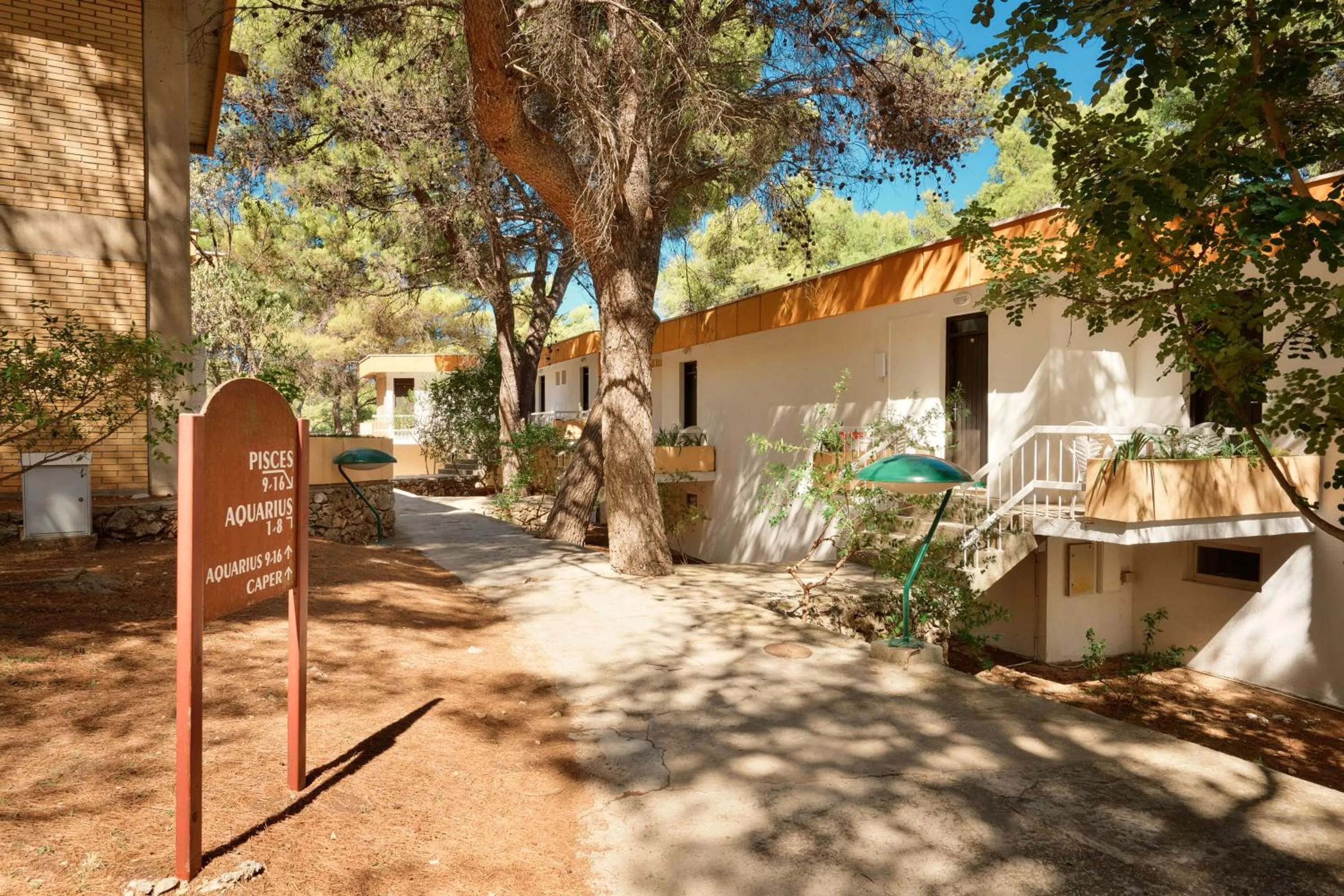 Property building in Fontana Resort