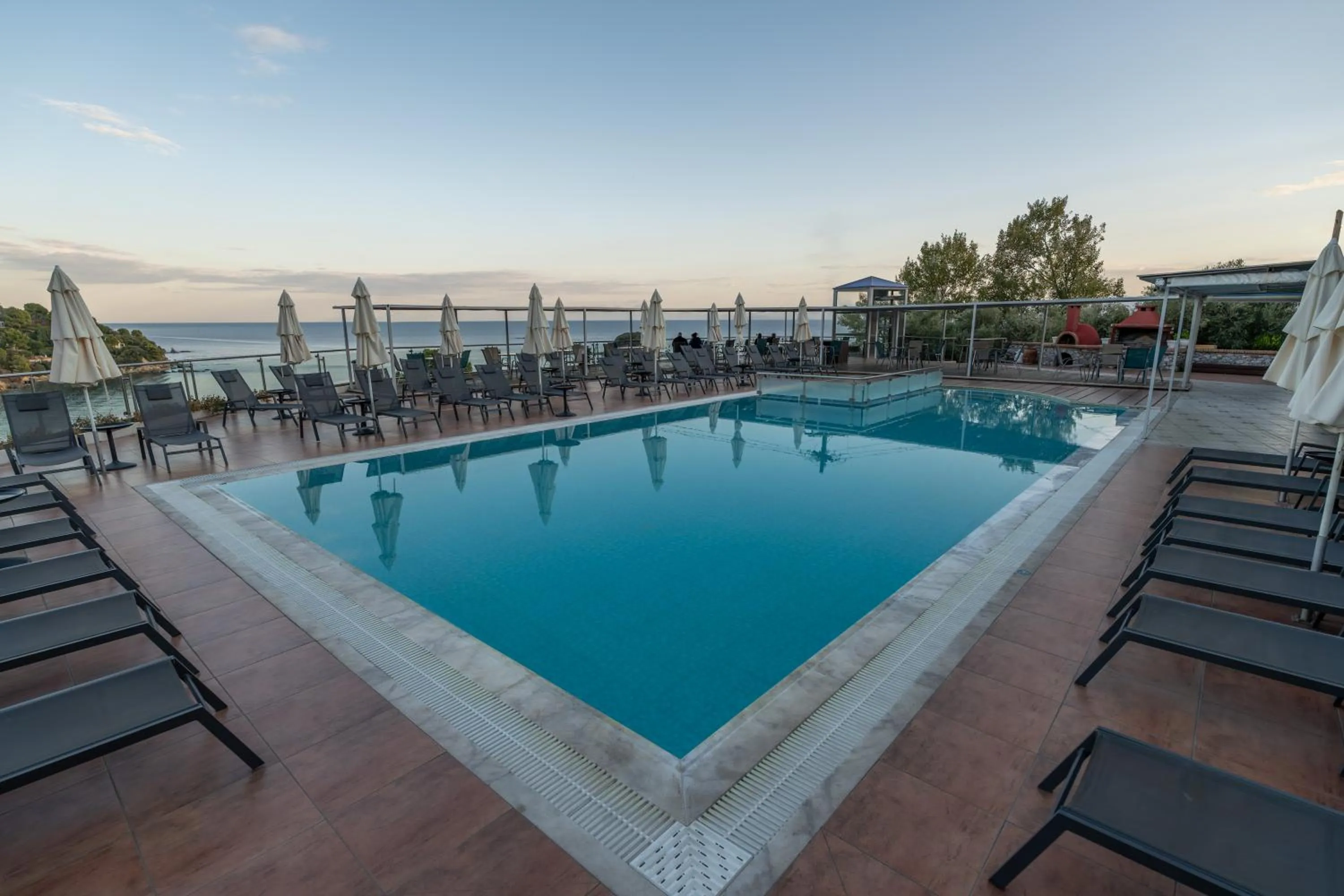 Swimming pool in La Luna Hotel