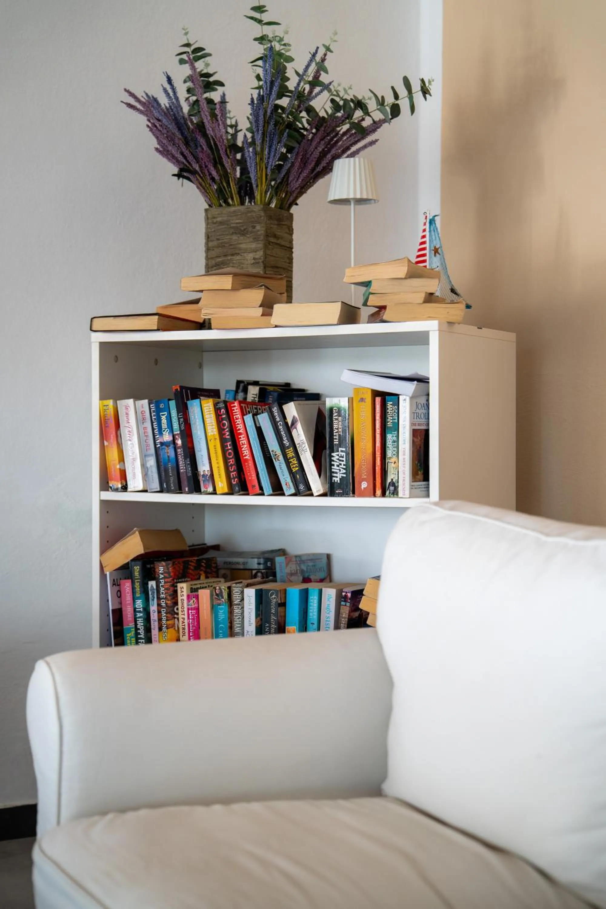 Library in La Luna Hotel