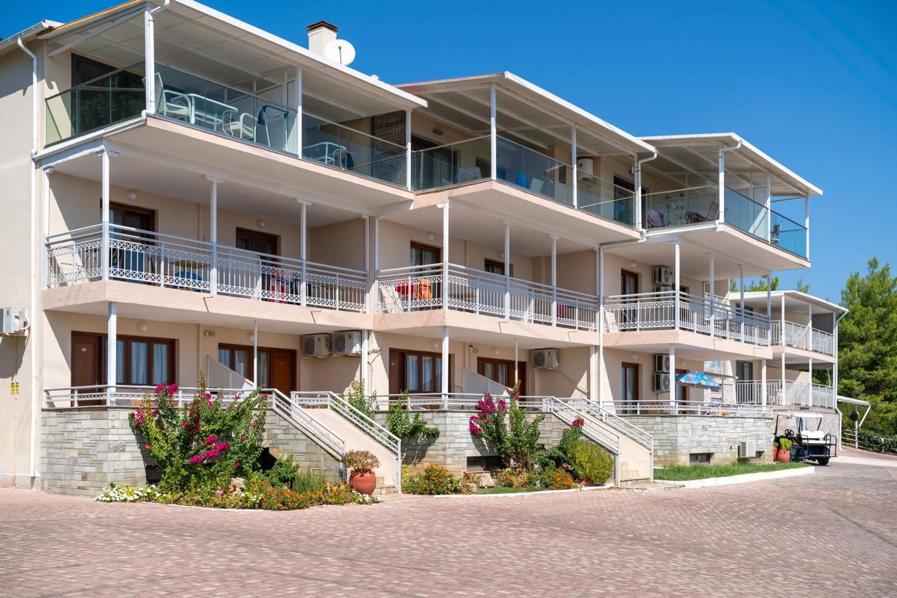 Property building in La Luna Hotel