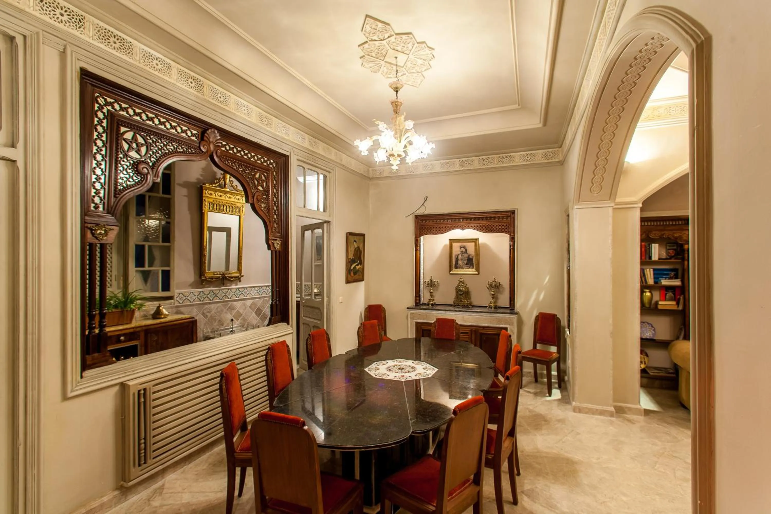 Communal lounge/ TV room in Maison d'Hôtes Dar Ennassim