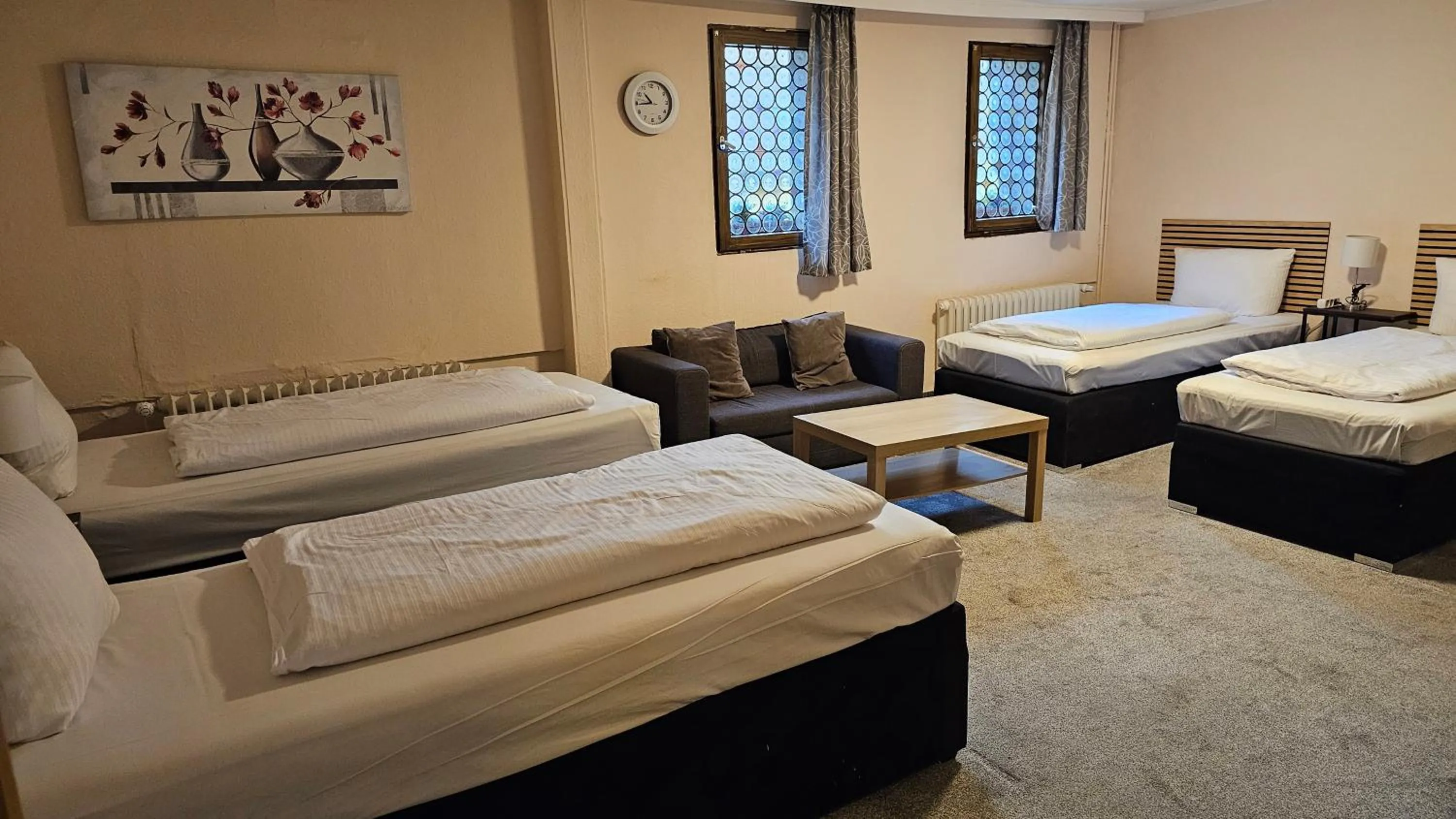 Bed in Hotel Kölner Hof