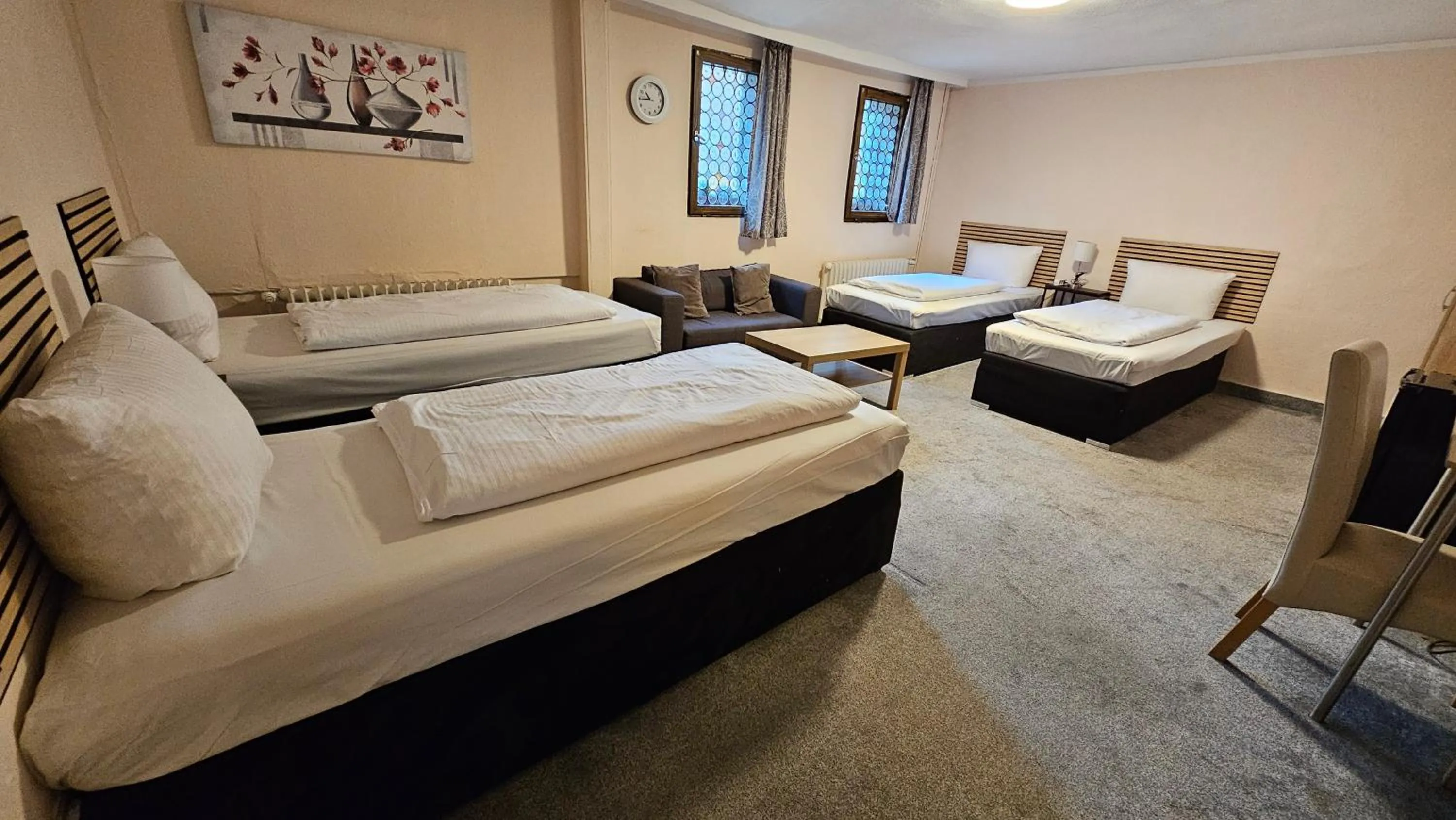 Bed in Hotel Kölner Hof