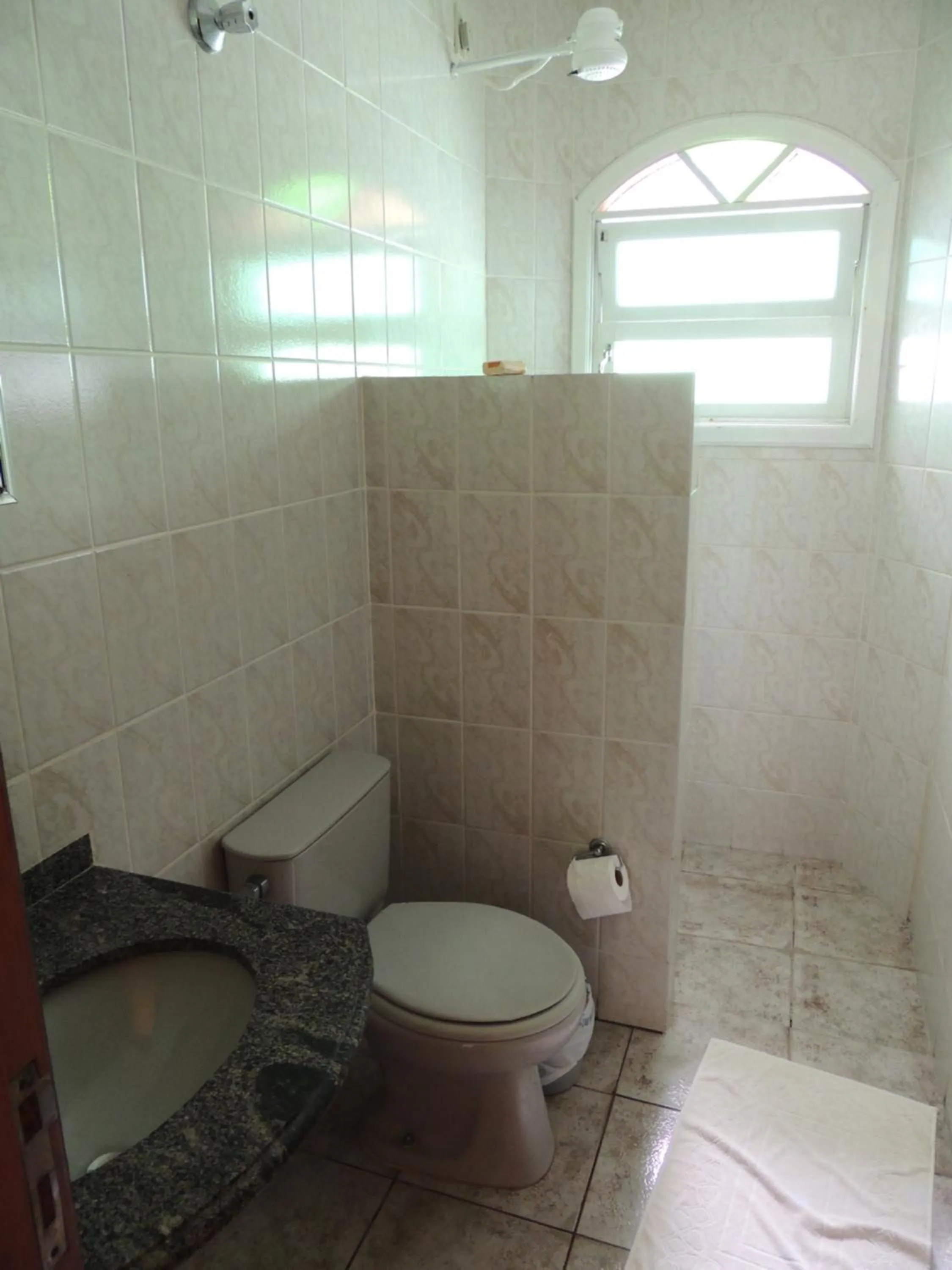 Bathroom in Marencanto Pousada