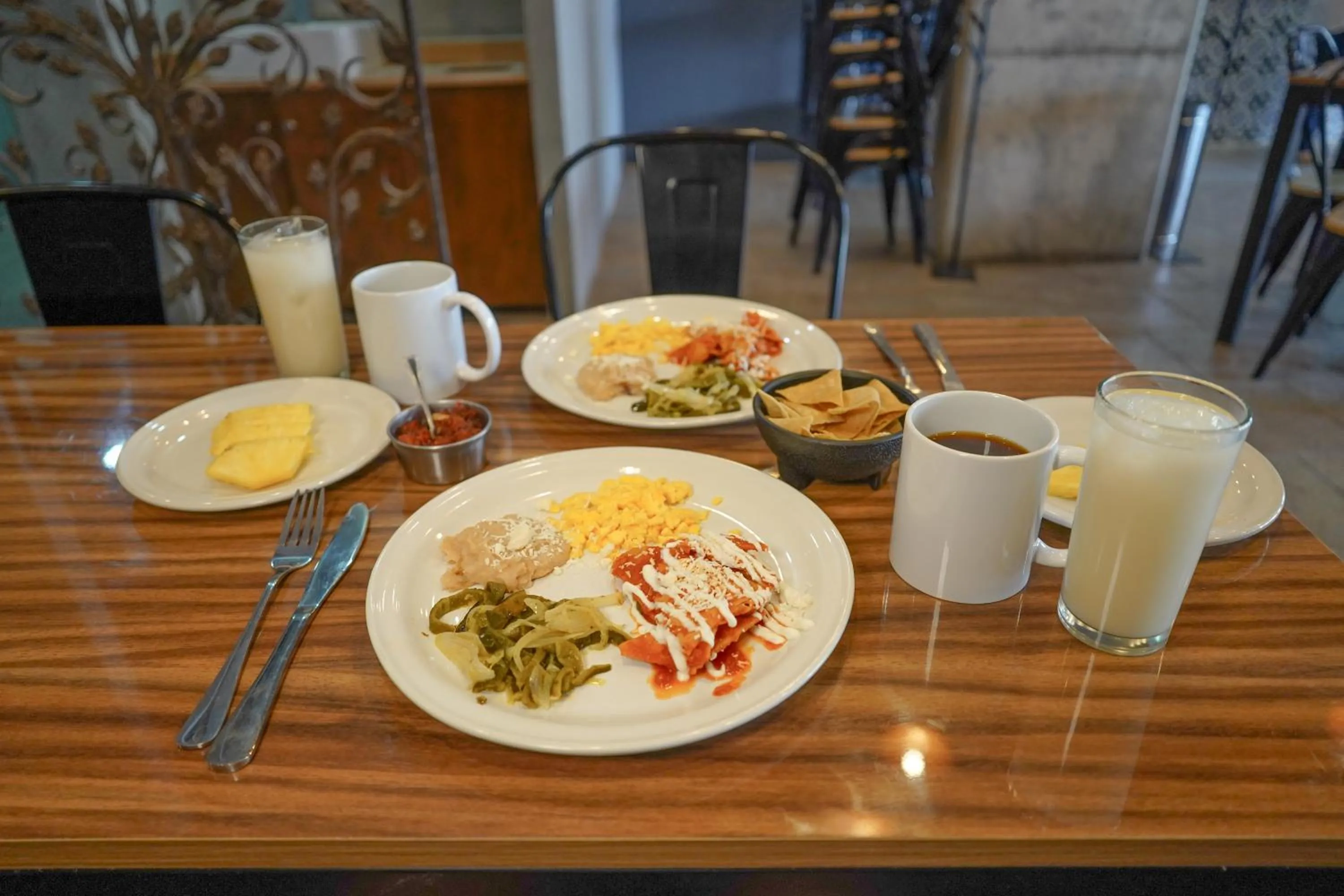 Breakfast in SR Hotel