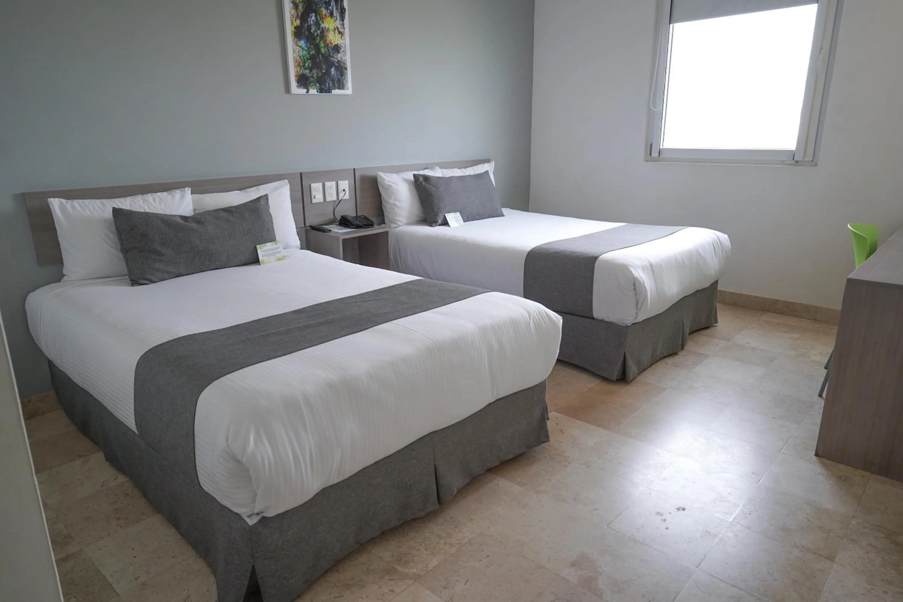 Family, Bed in SR Hotel