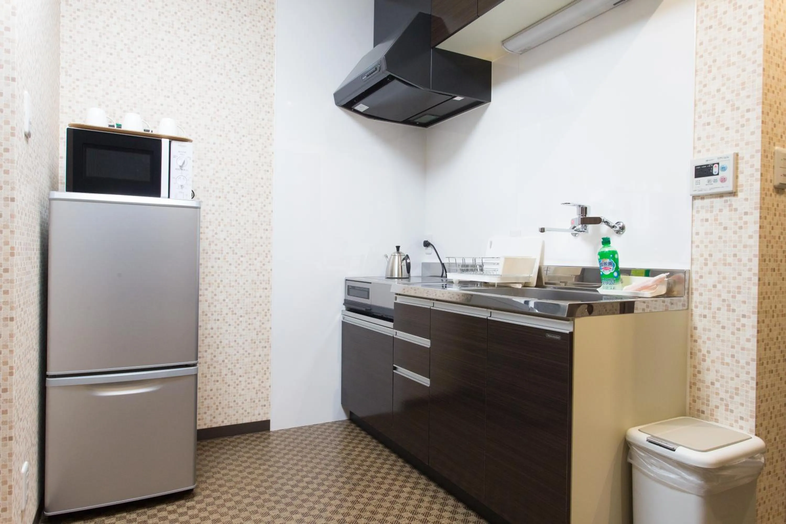 Kitchen or kitchenette in Rokuhara Inn