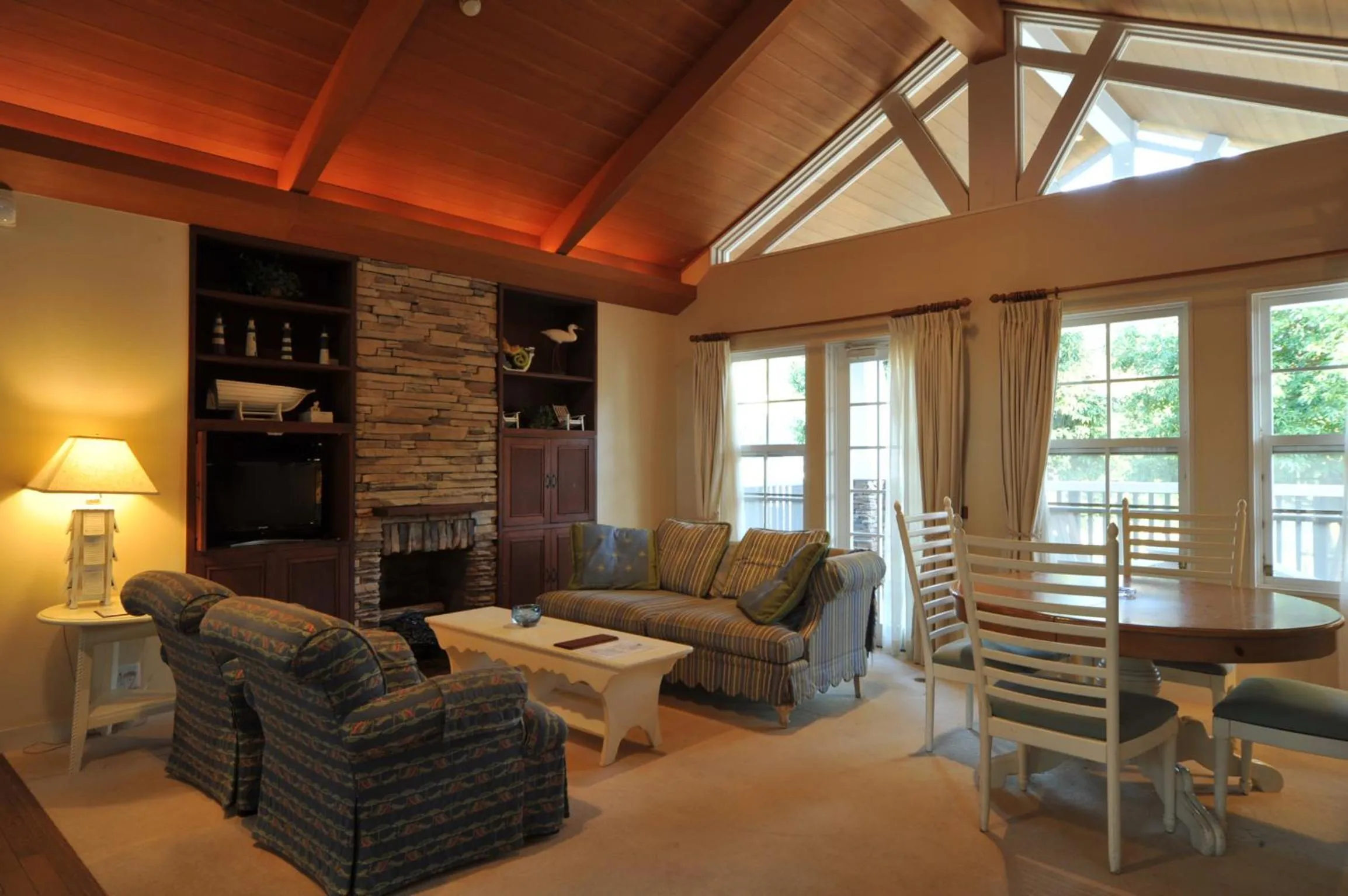 TV and multimedia in Forest Hills Garden