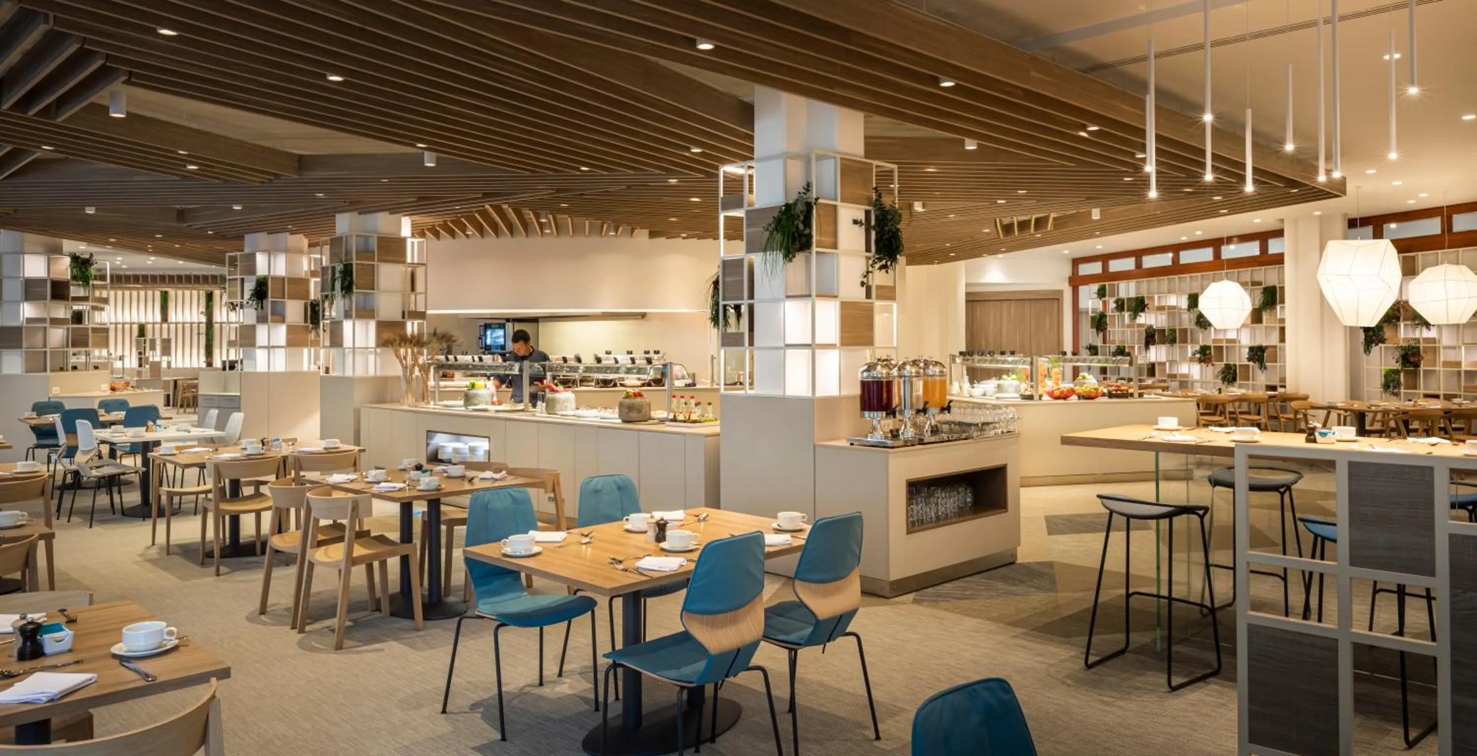 Restaurant/places to eat in Eden Hotel by Maistra Collection