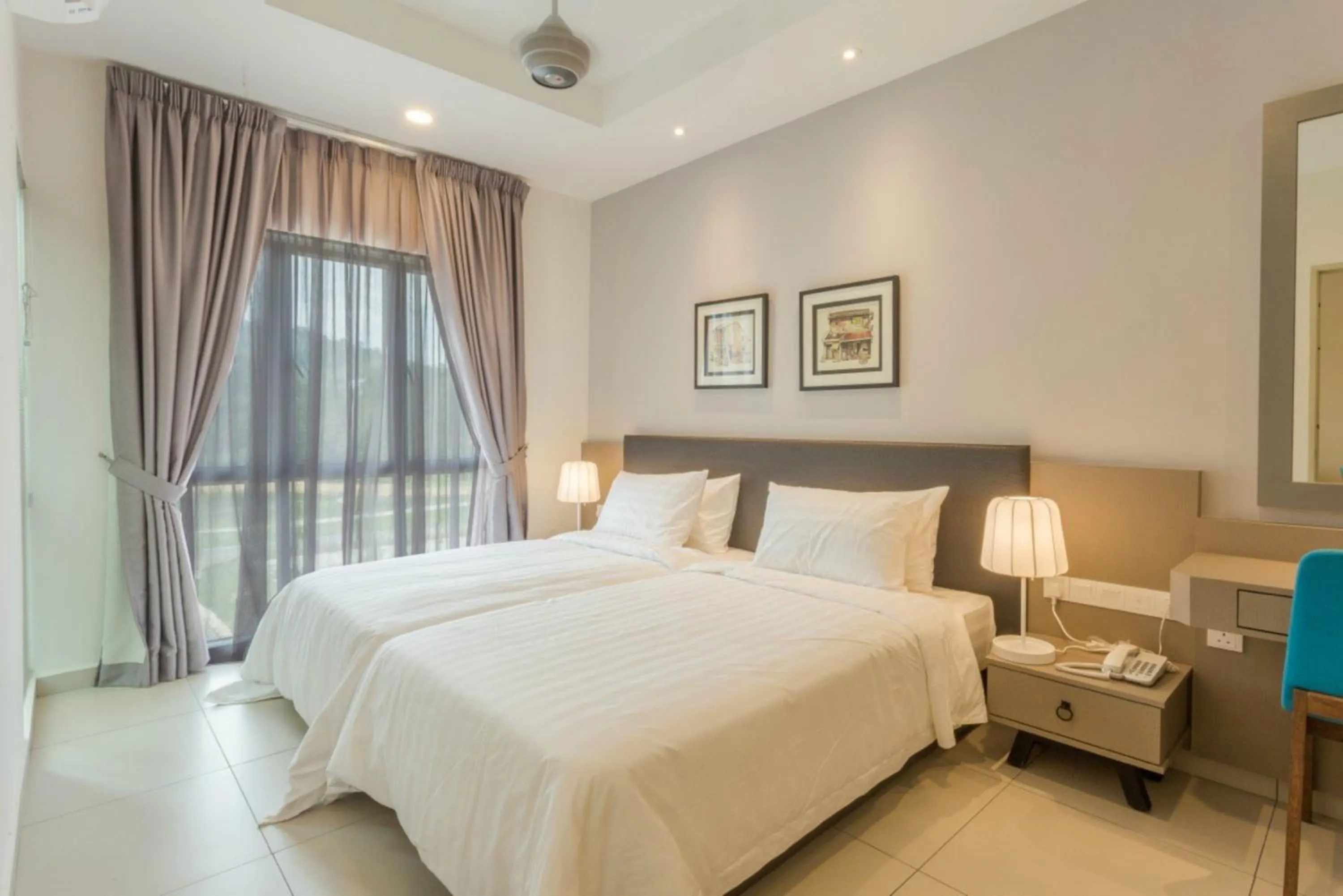 Bedroom, Bed in Meru Suites at Meru Valley Resort