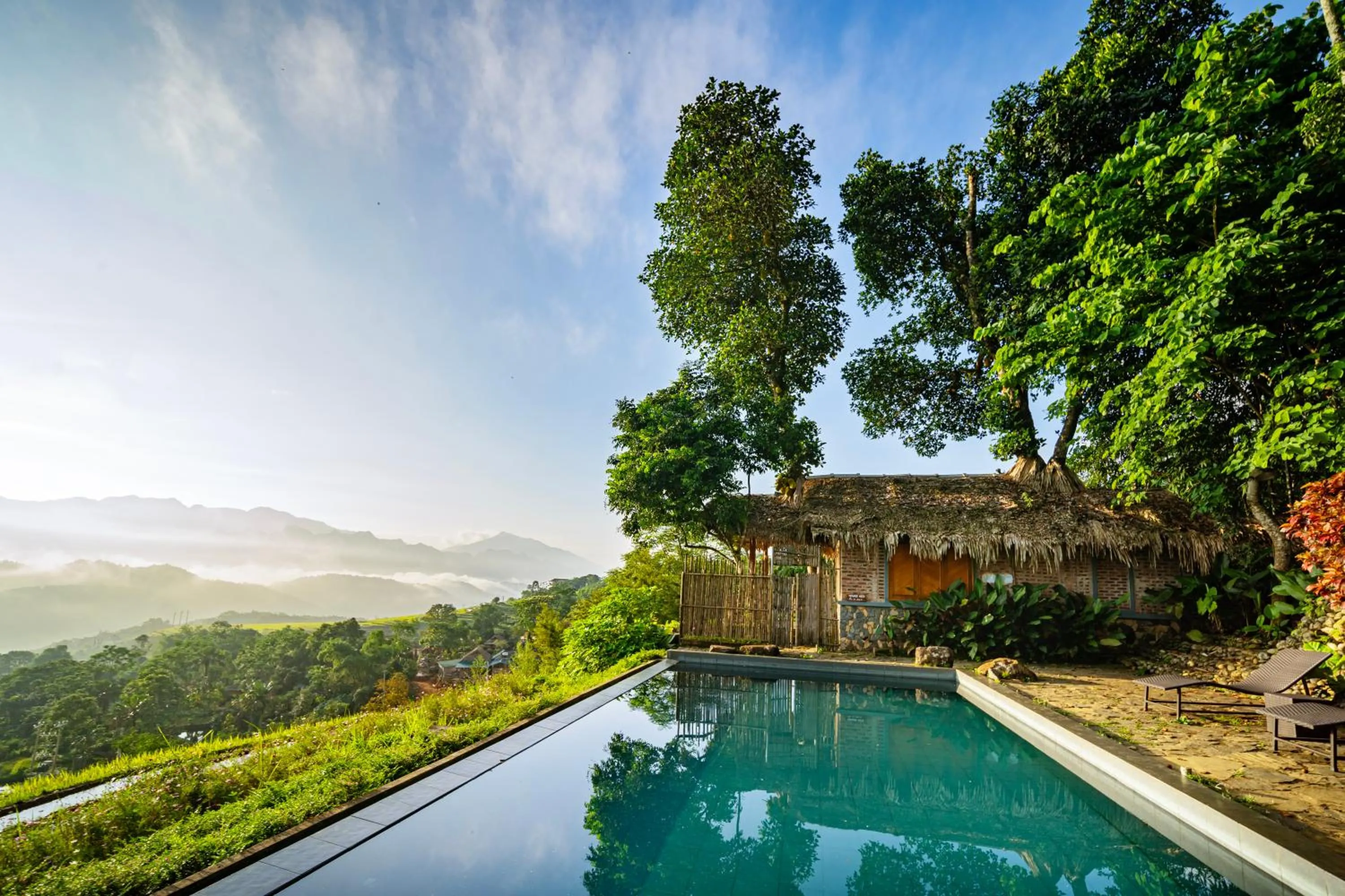 Swimming pool in Puluong Retreat