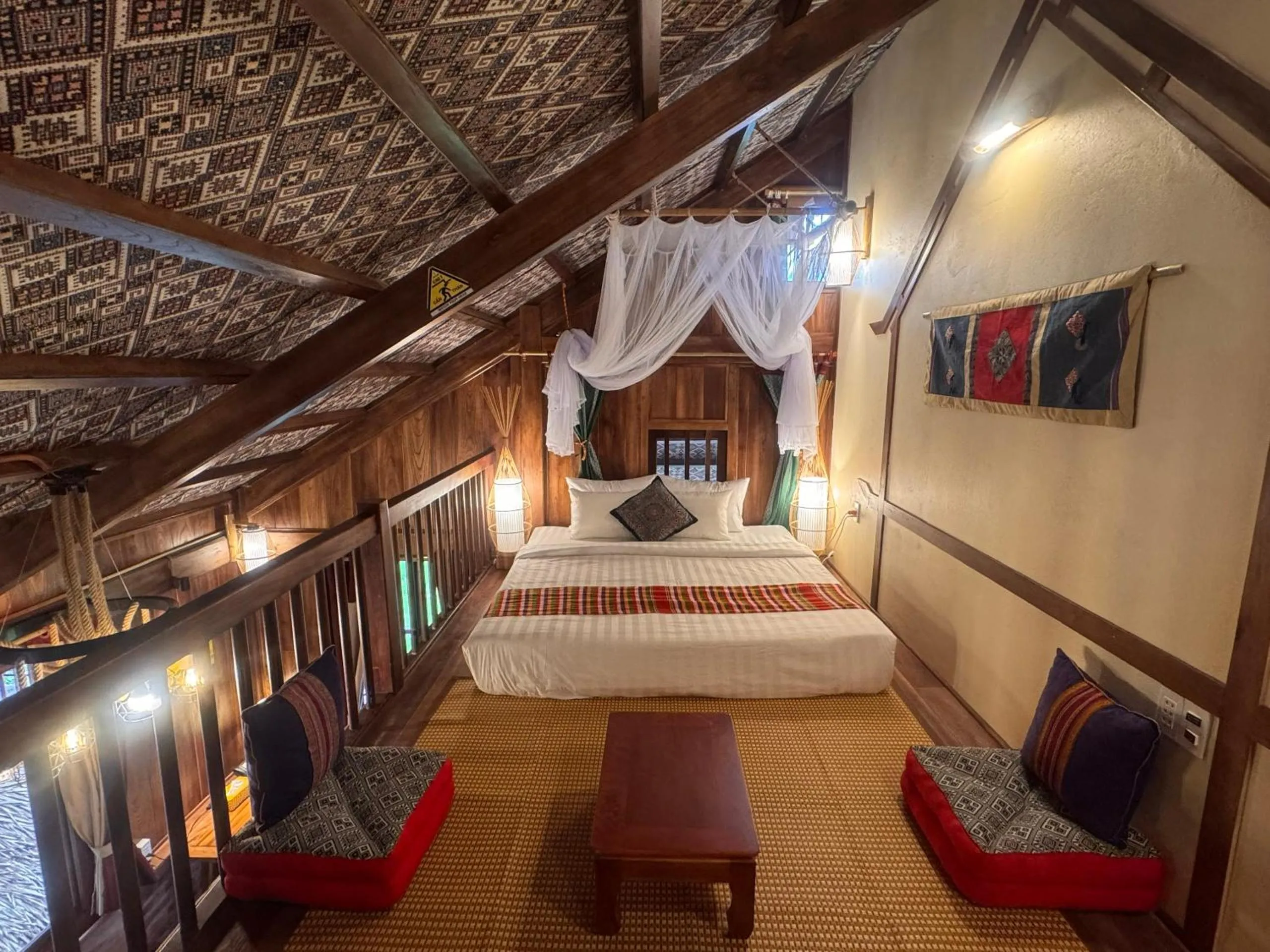 Bedroom, Bed in Puluong Retreat