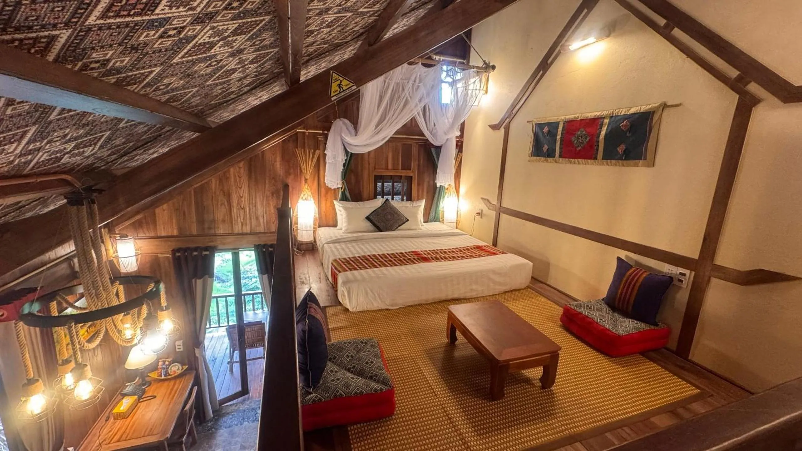 Bedroom, Bed in Puluong Retreat