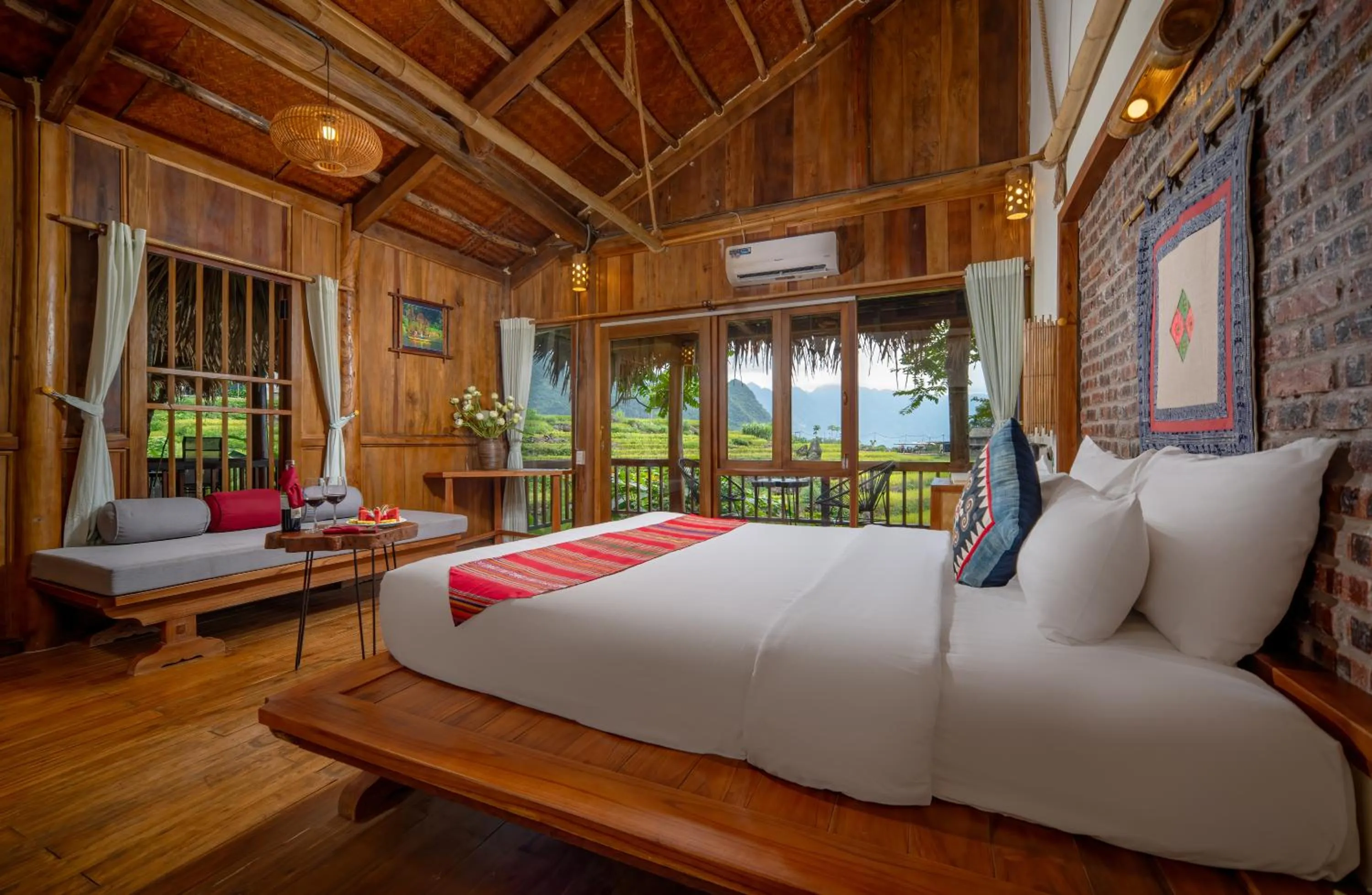 Bed in Puluong Retreat