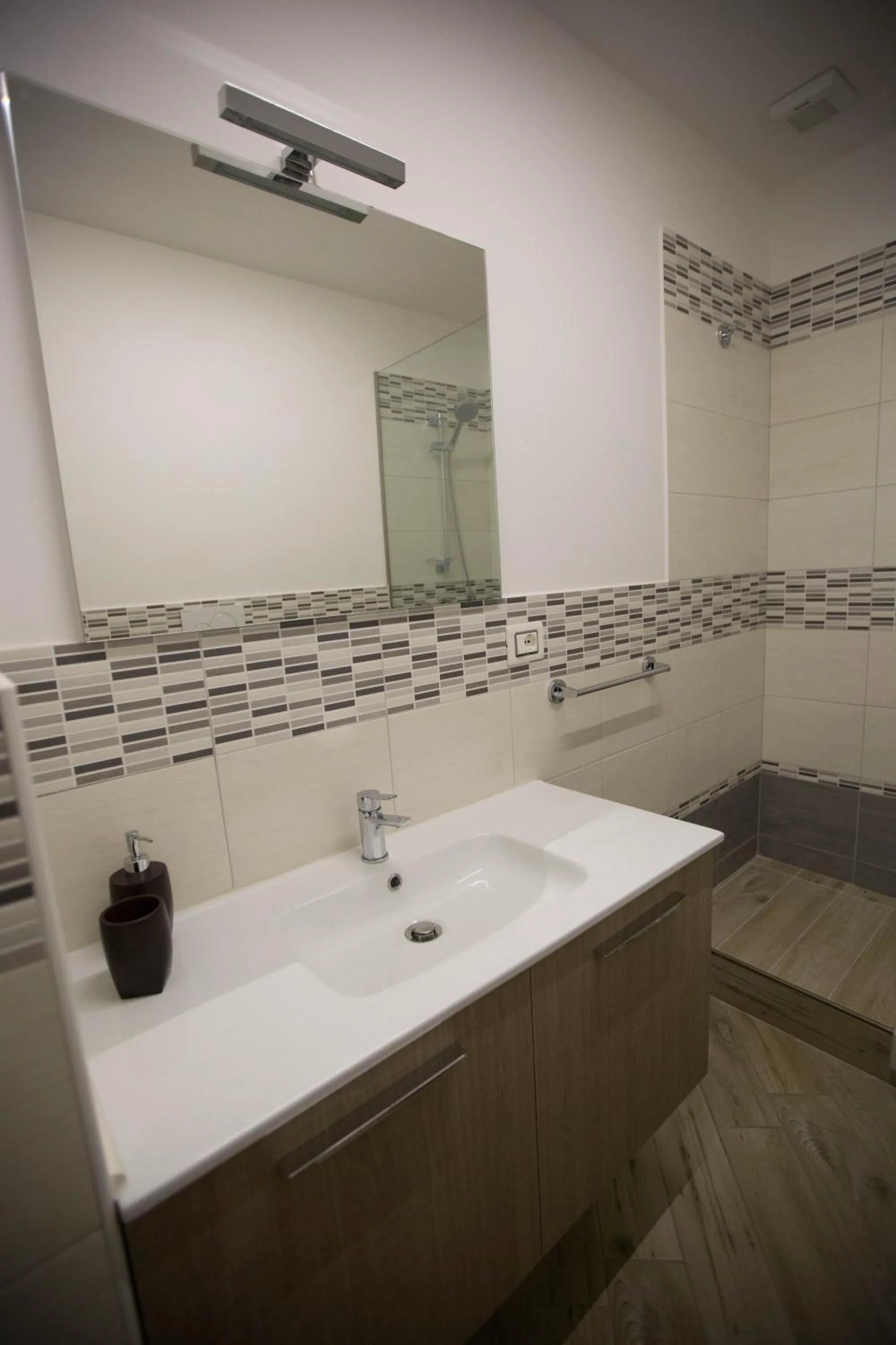 Photo of the whole room in 4 Rent