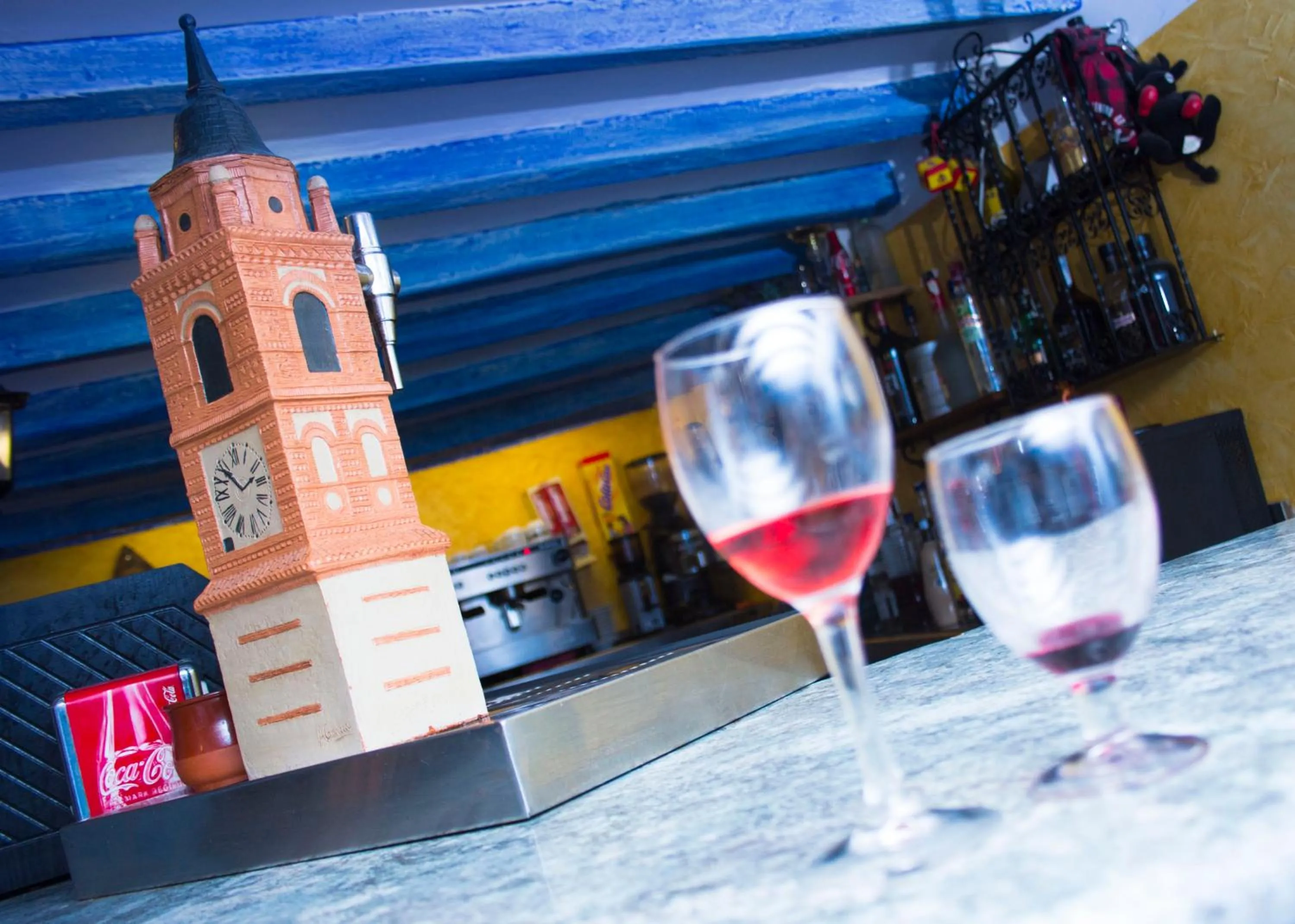 Food and drinks in Hostal El Bodegon