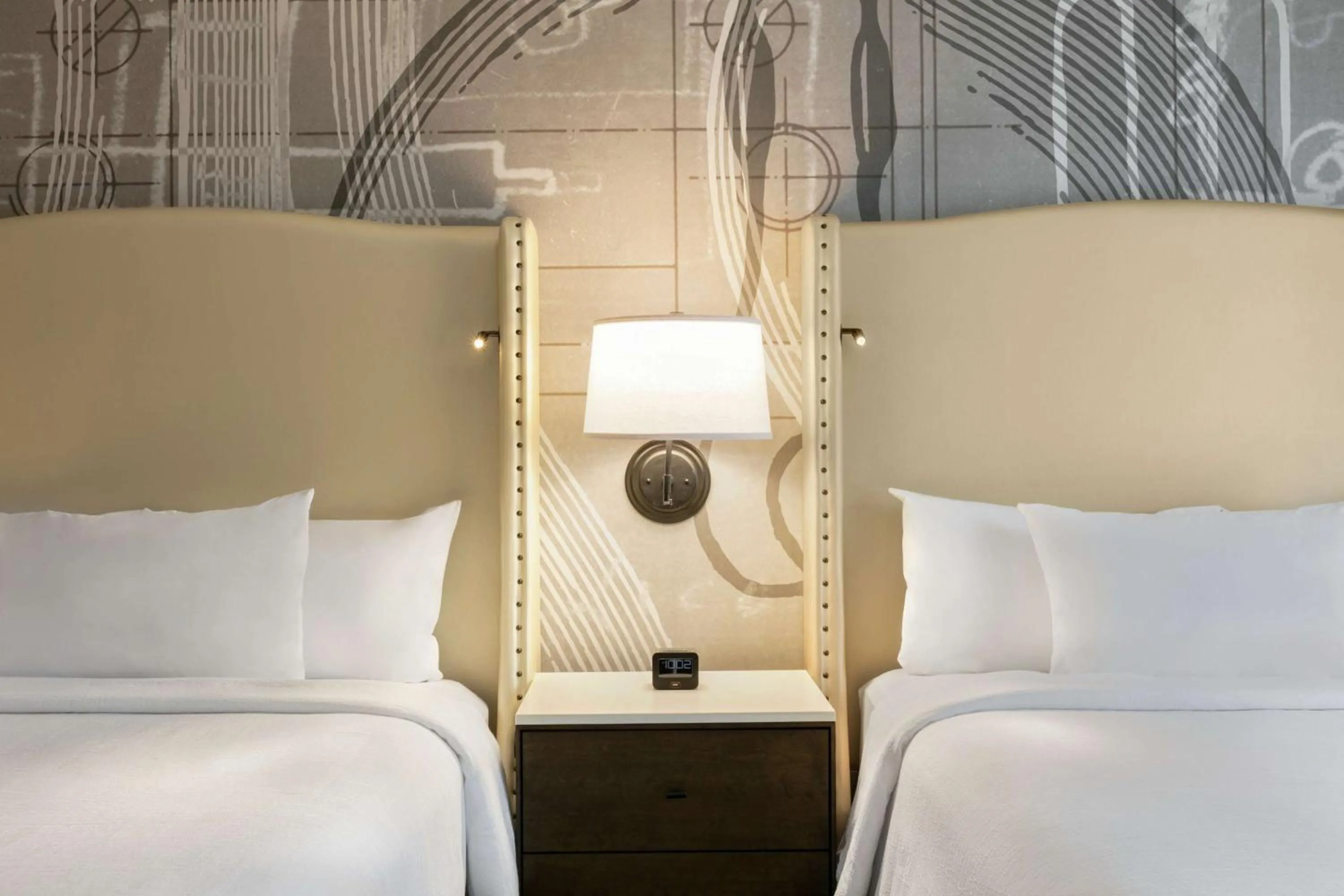 Bed in Embassy Suites By Hilton Berkeley Heights