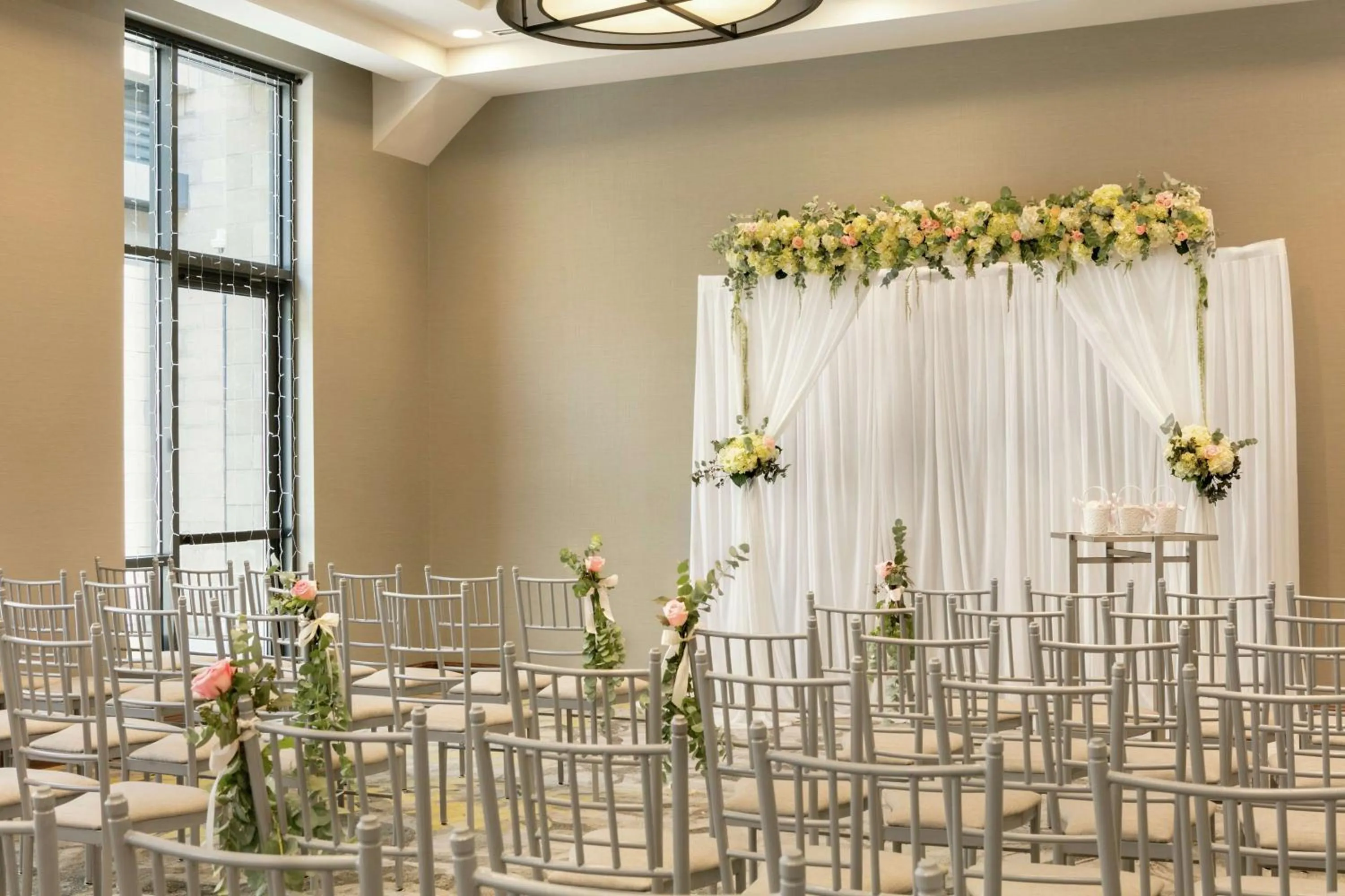 Meeting/conference room in Embassy Suites By Hilton Berkeley Heights