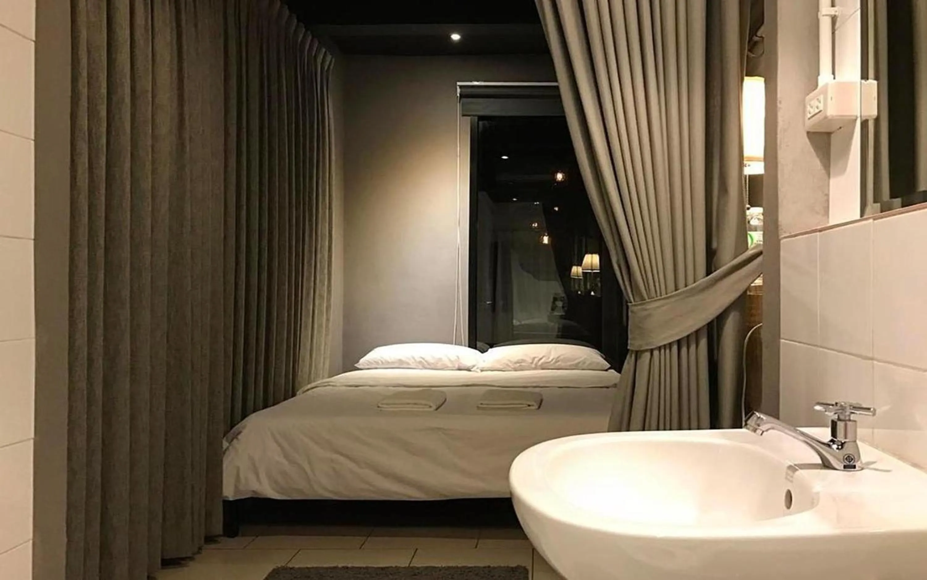 Bed in Heyyyy Bangkok