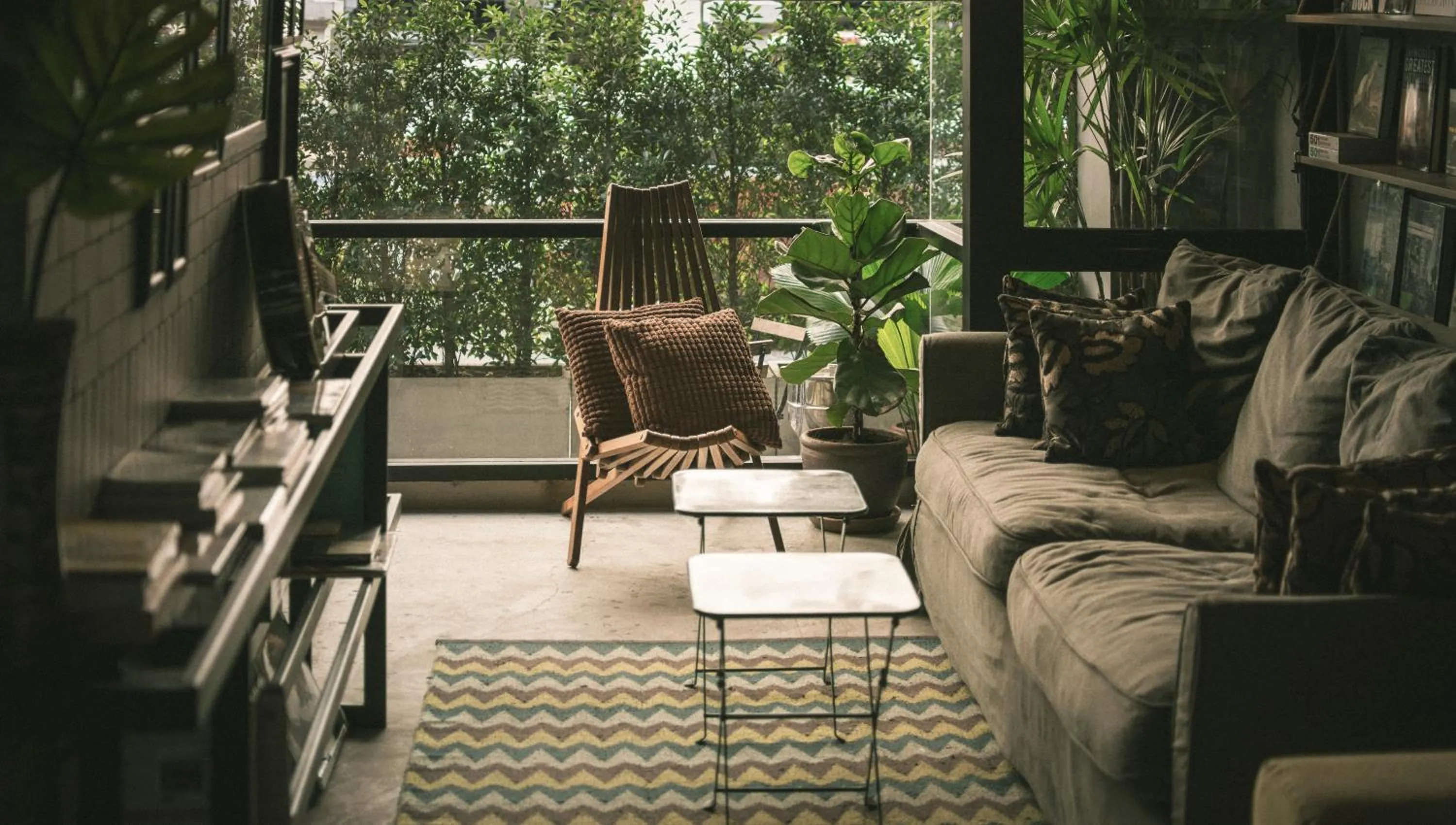 Library in Heyyyy Bangkok