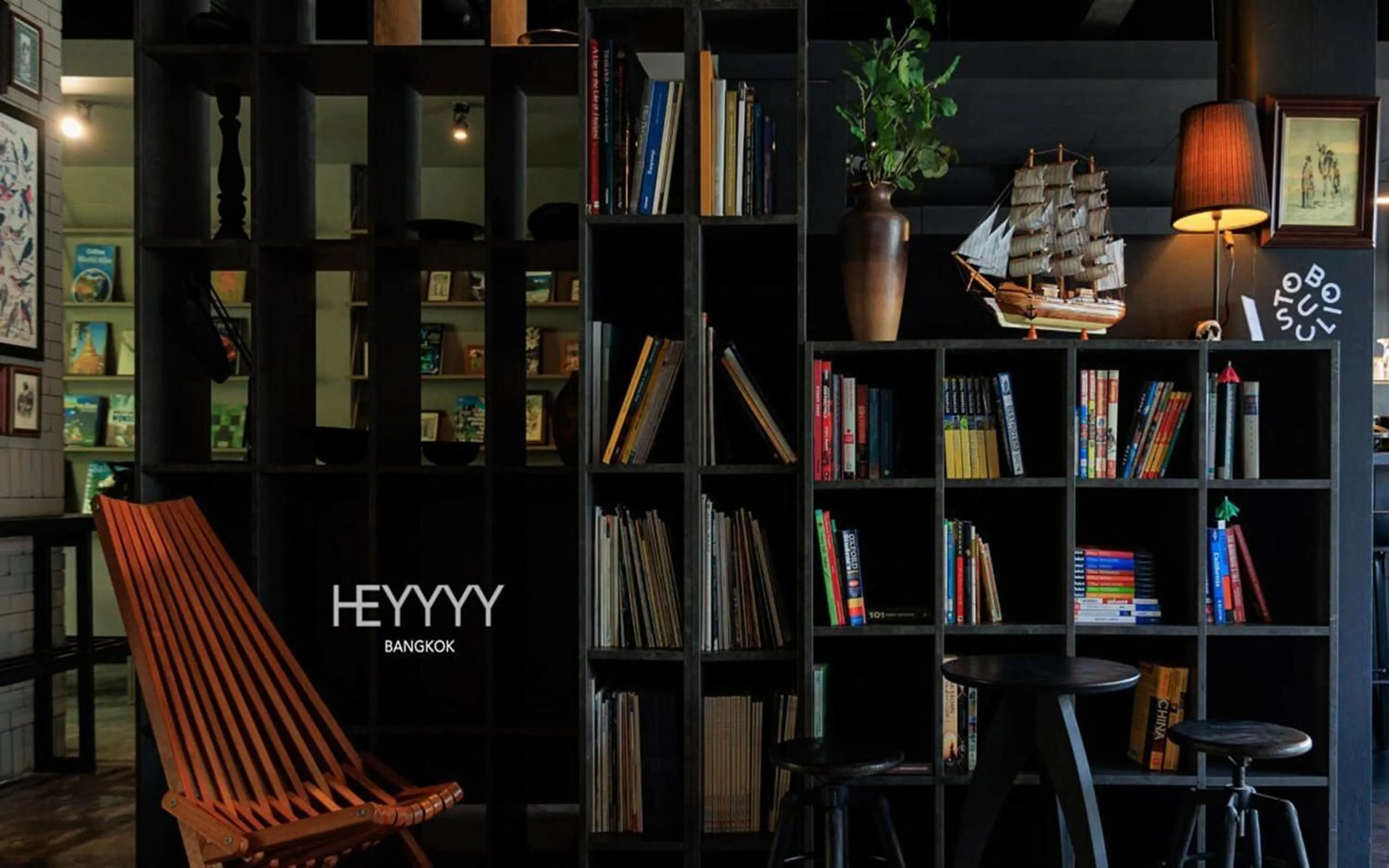 Living room in Heyyyy Bangkok