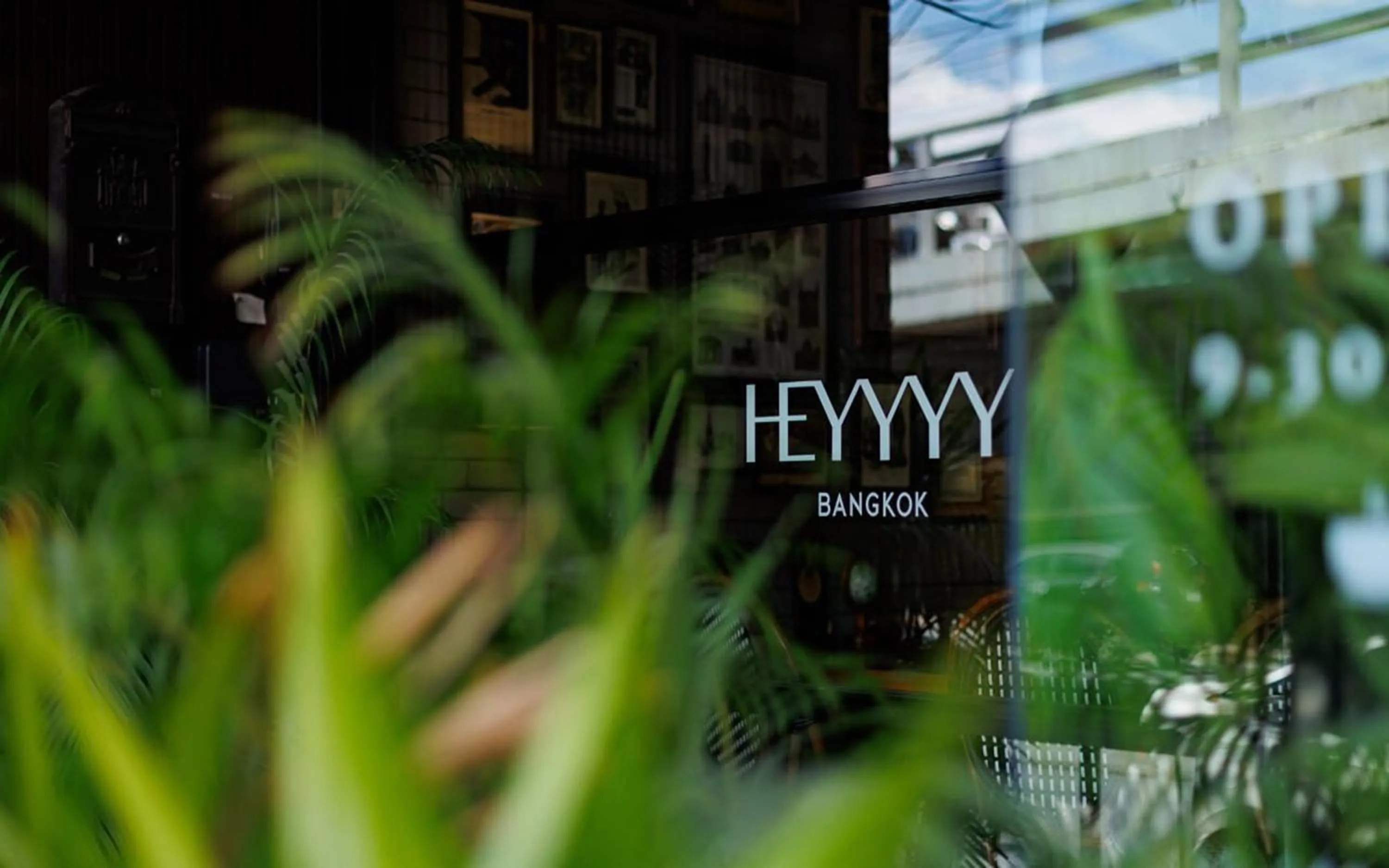 Property building in Heyyyy Bangkok