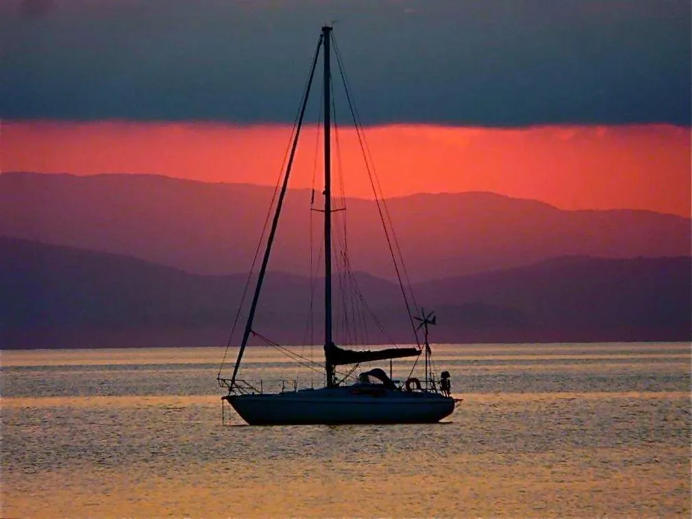 Nearby landmark in Le Surplage