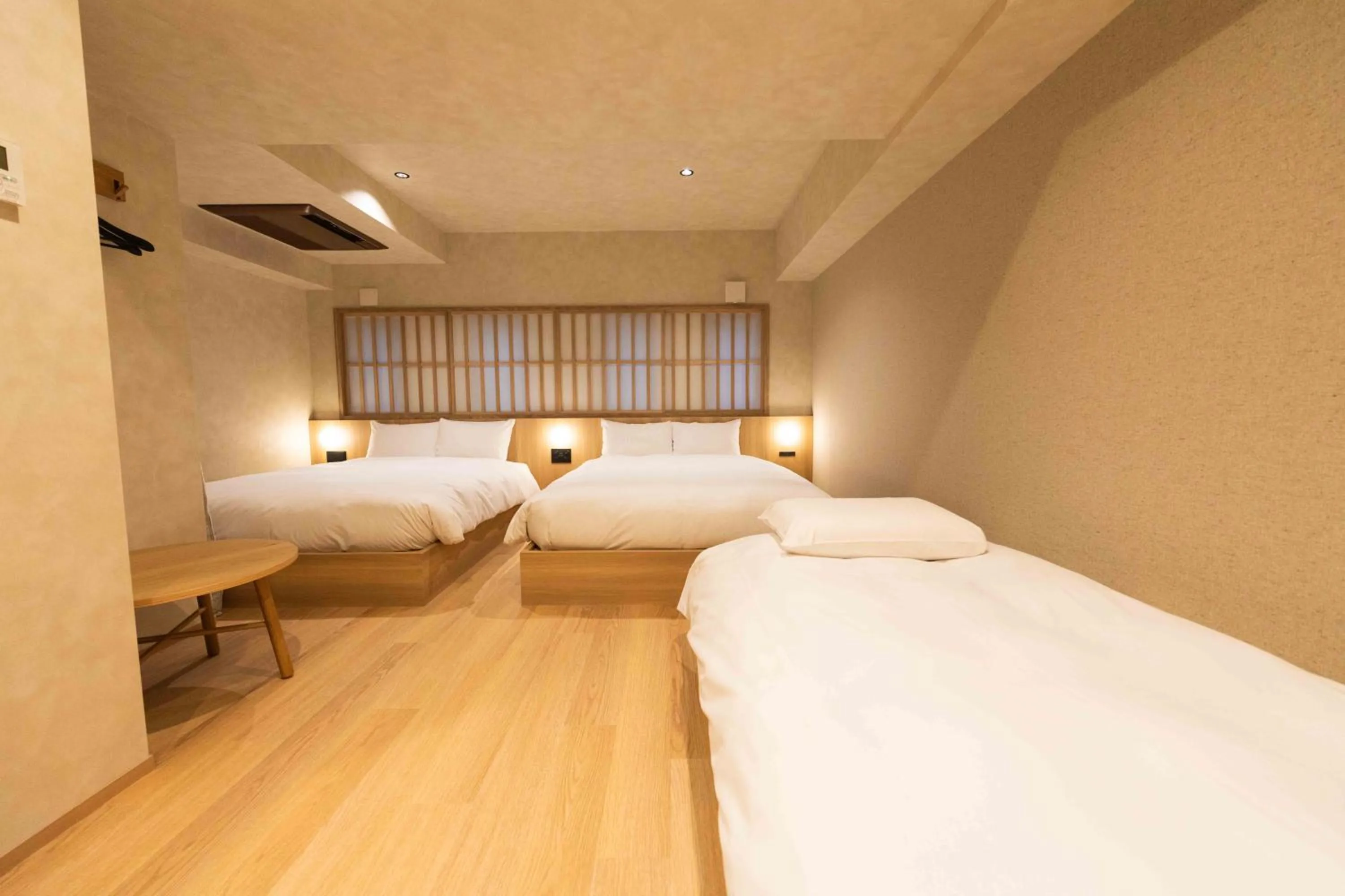 Bed in Hotel Paul House