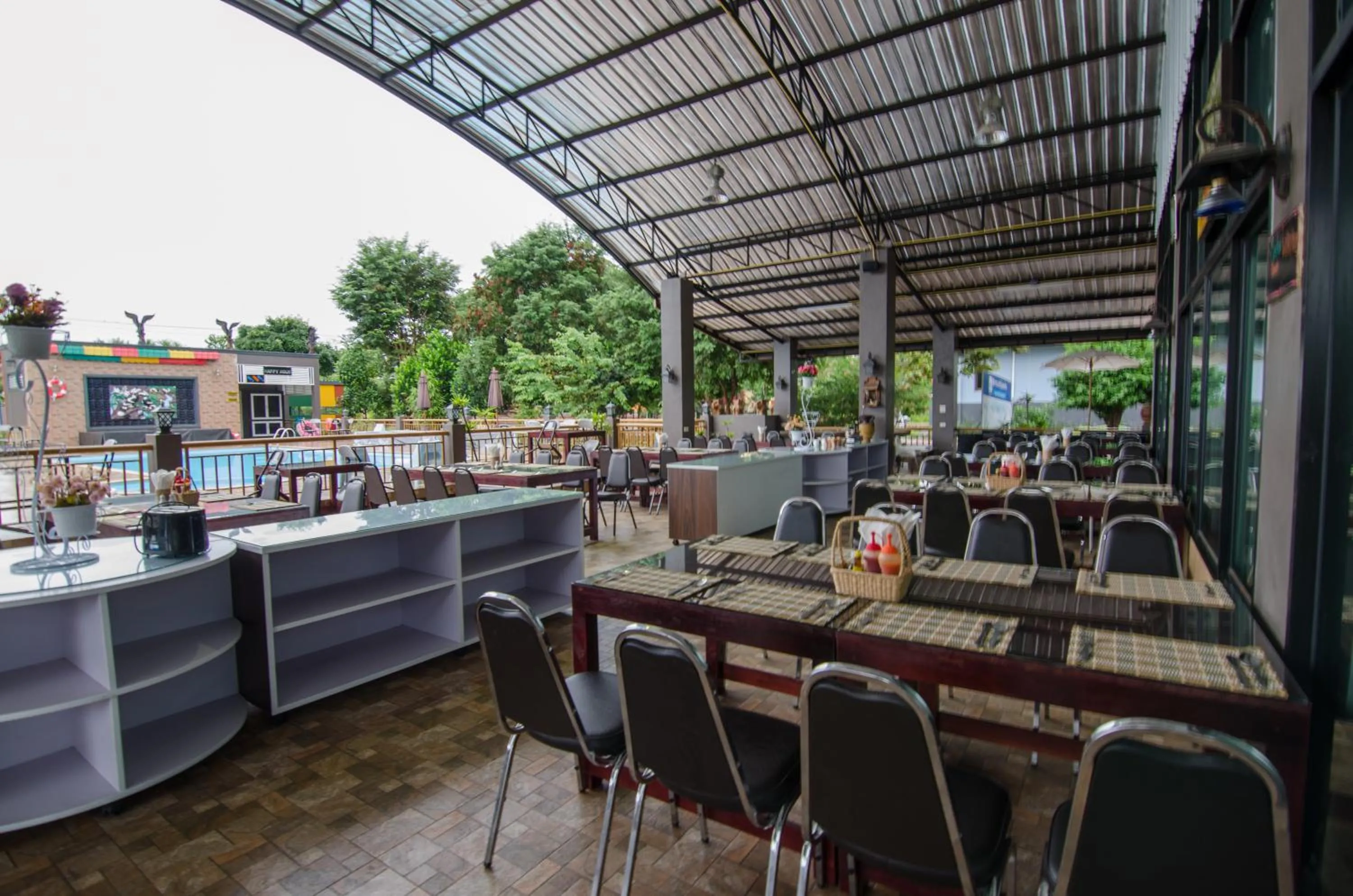 Restaurant/places to eat in Grandsiri Resort KhaoYai