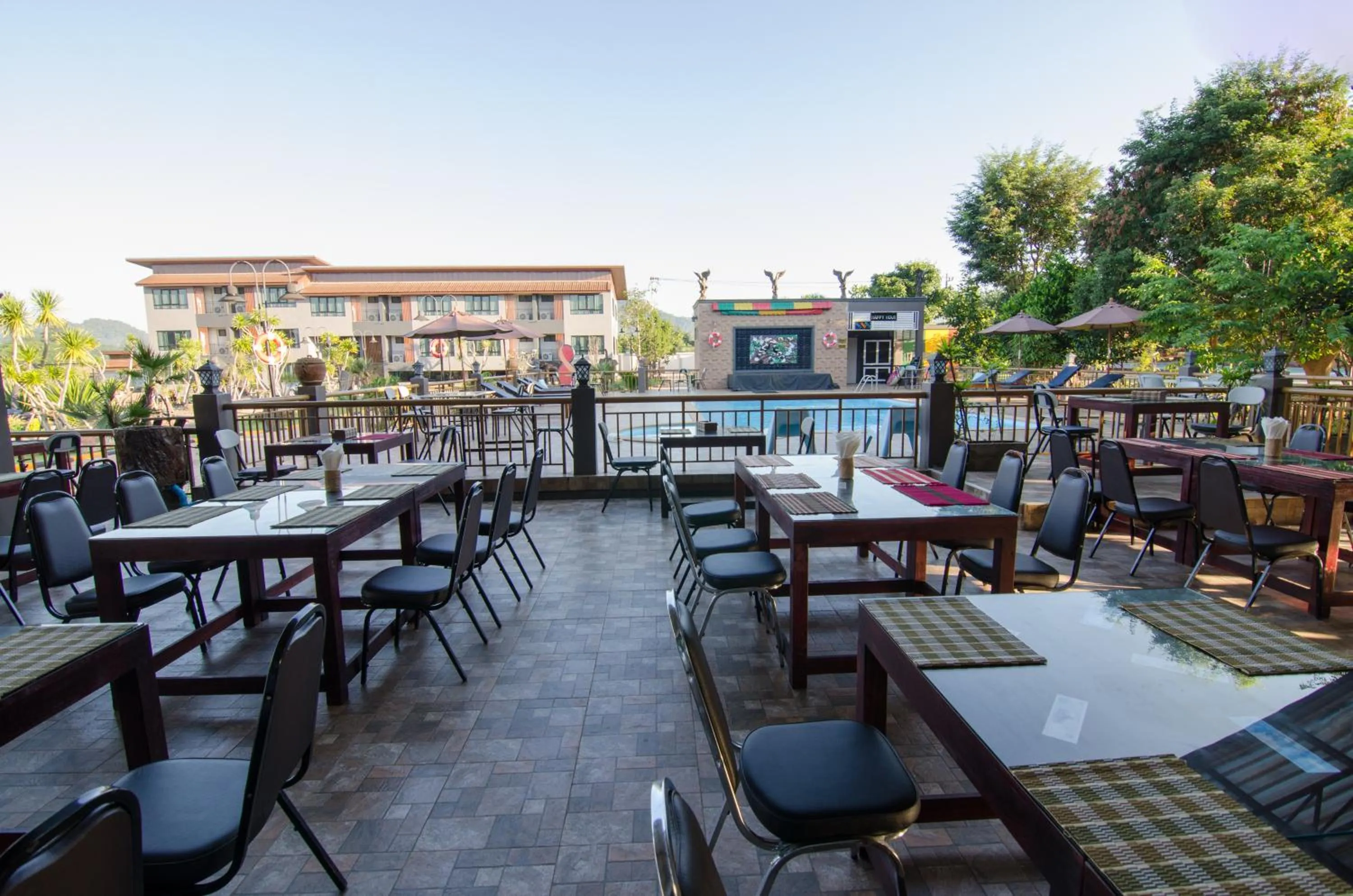 Food and drinks in Grandsiri Resort KhaoYai