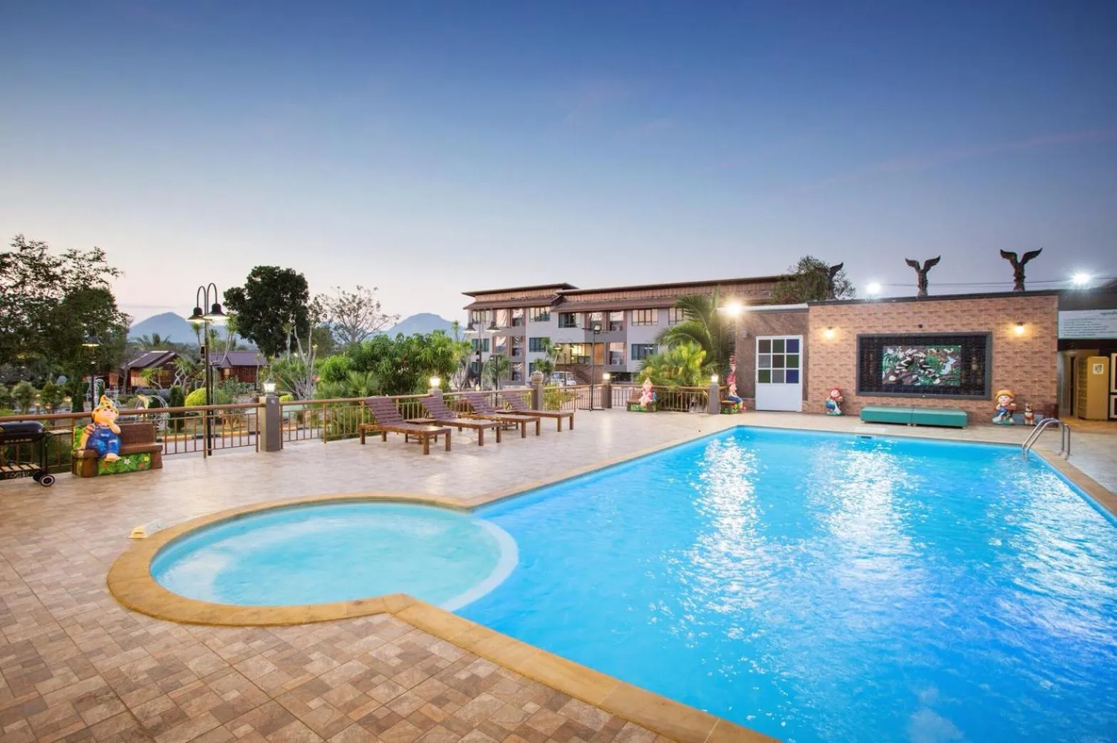 Day in Grandsiri Resort KhaoYai