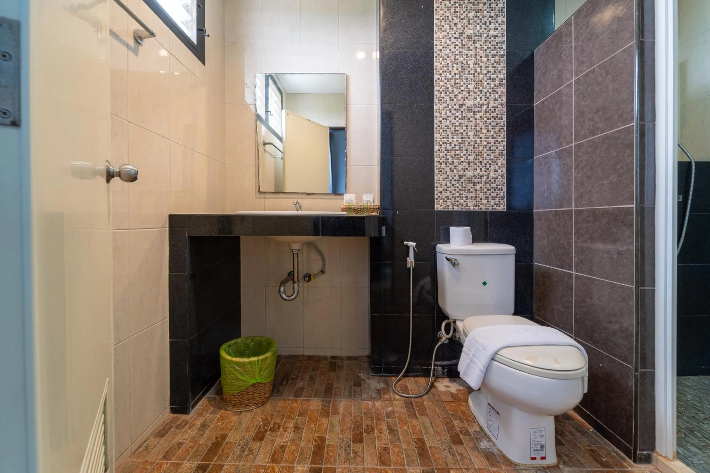 Toilet in Grandsiri Resort KhaoYai