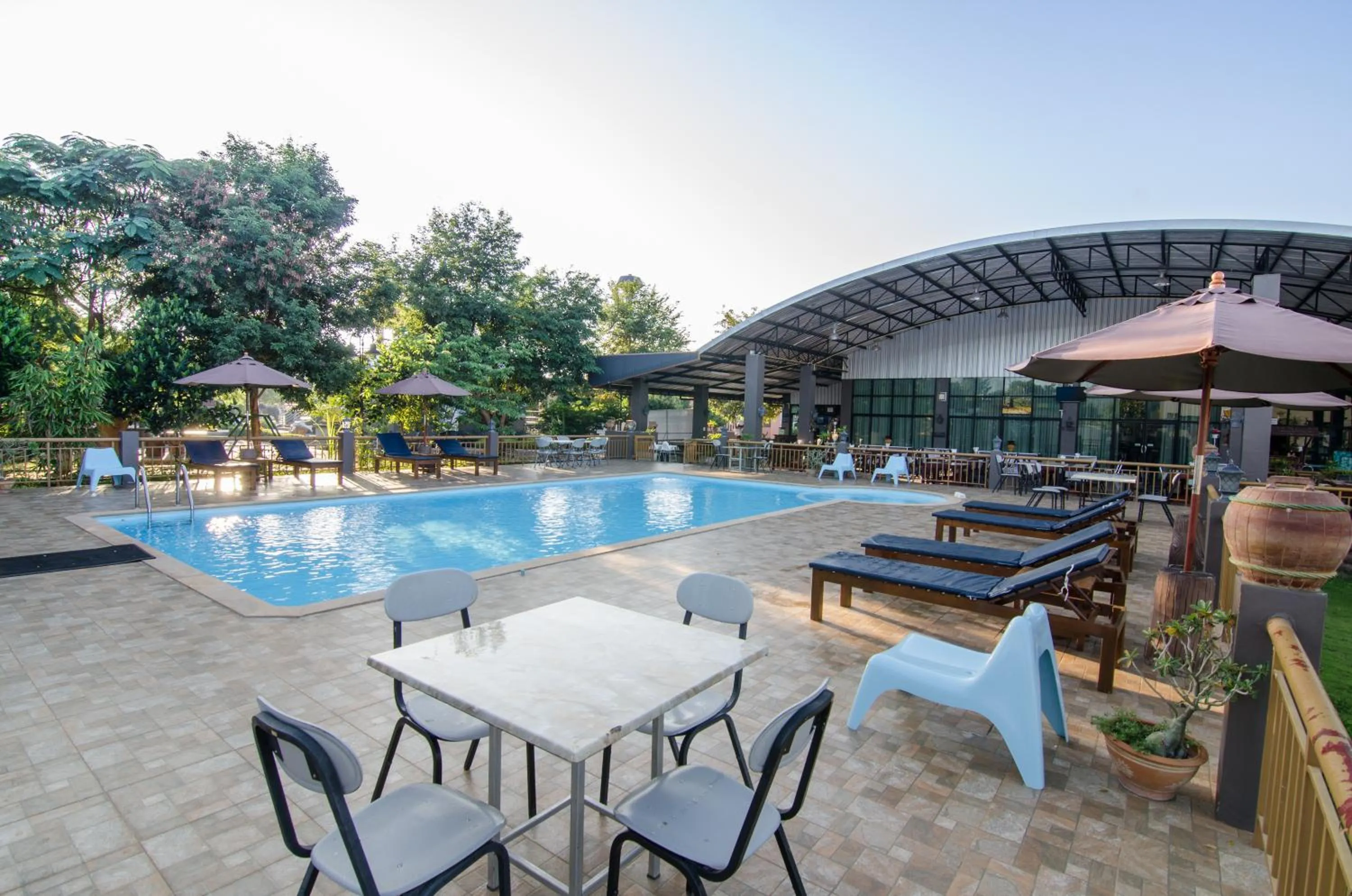 Food and drinks in Grandsiri Resort KhaoYai