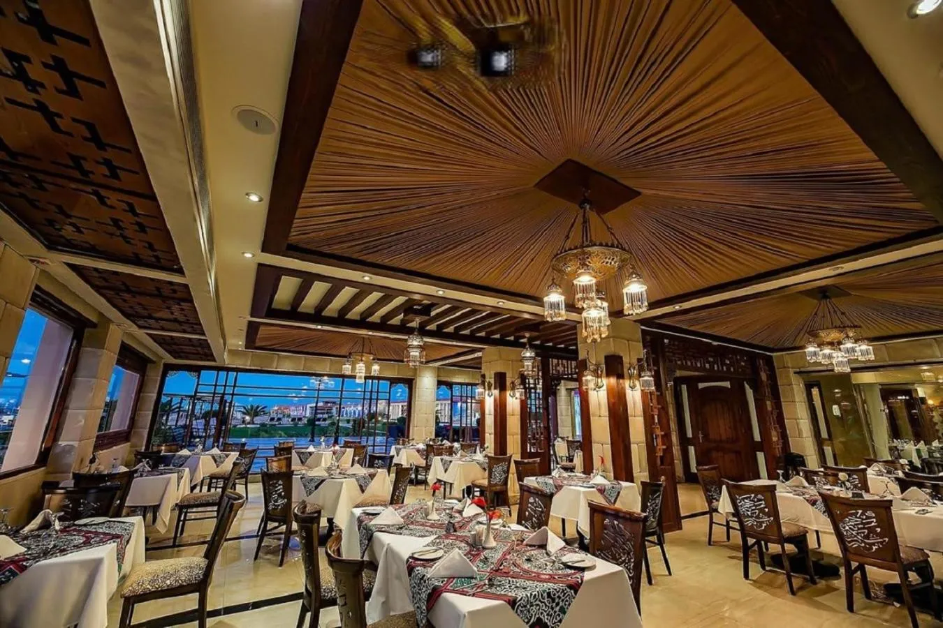 Restaurant/places to eat in Gravity Hotel & Aqua Park Hurghada Families and Couples Only