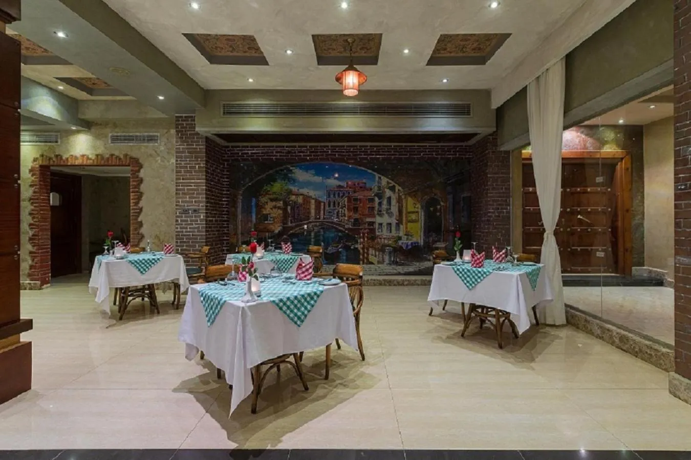 Restaurant/places to eat in Gravity Hotel & Aqua Park Hurghada Families and Couples Only