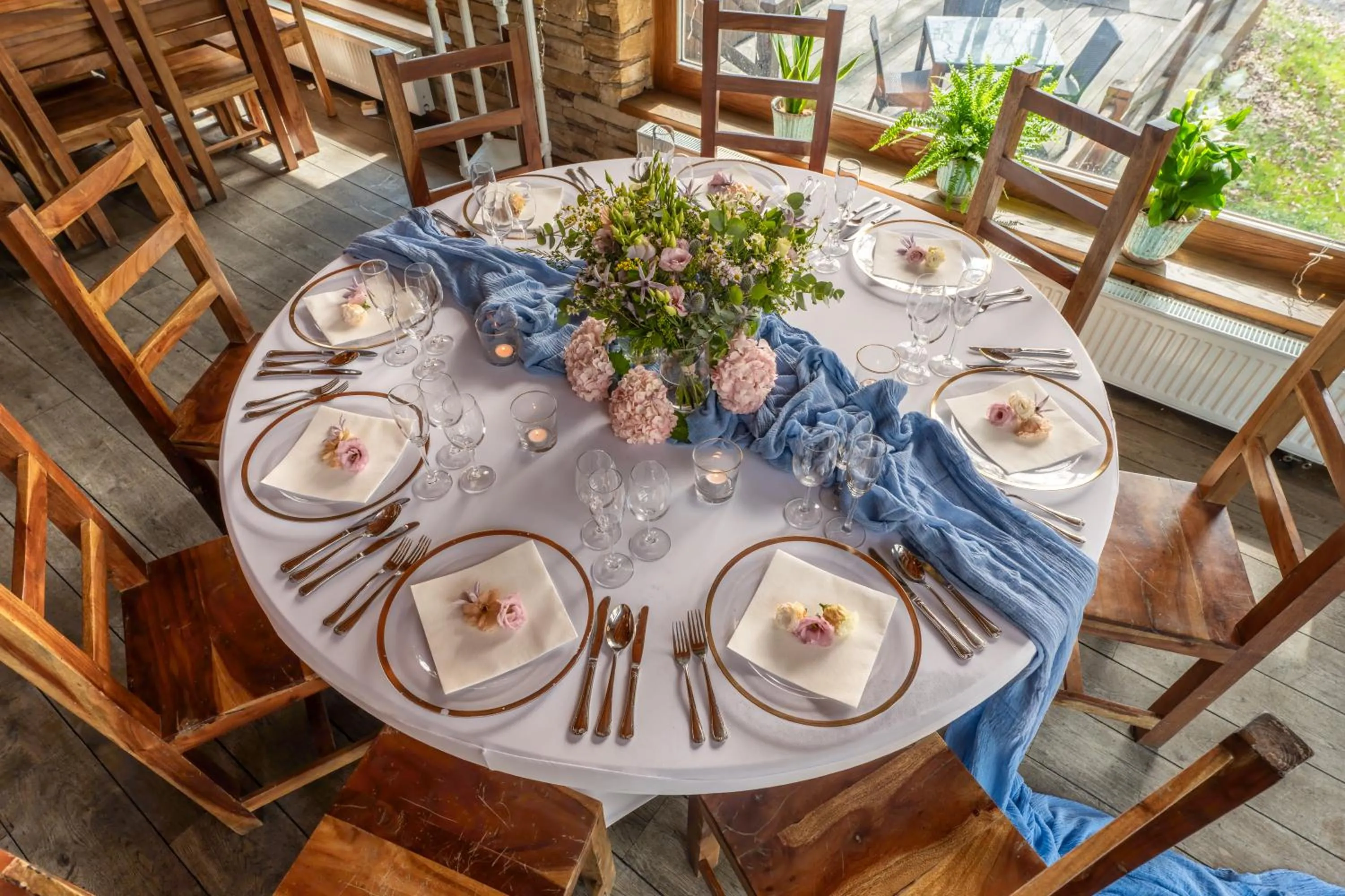 Restaurant/Places to Eat in Archa restaurant a penzion