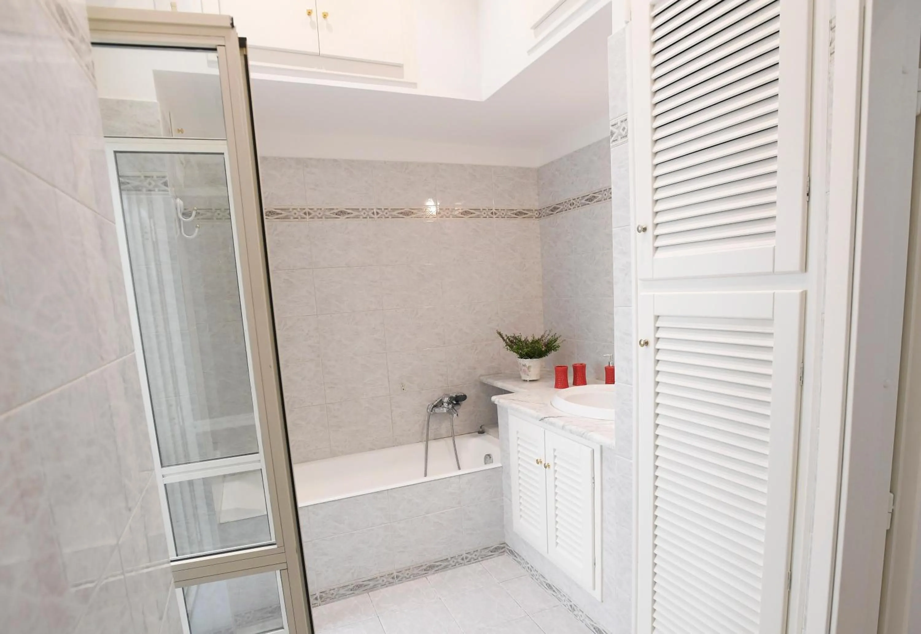 Bathroom in Big House Colosseum