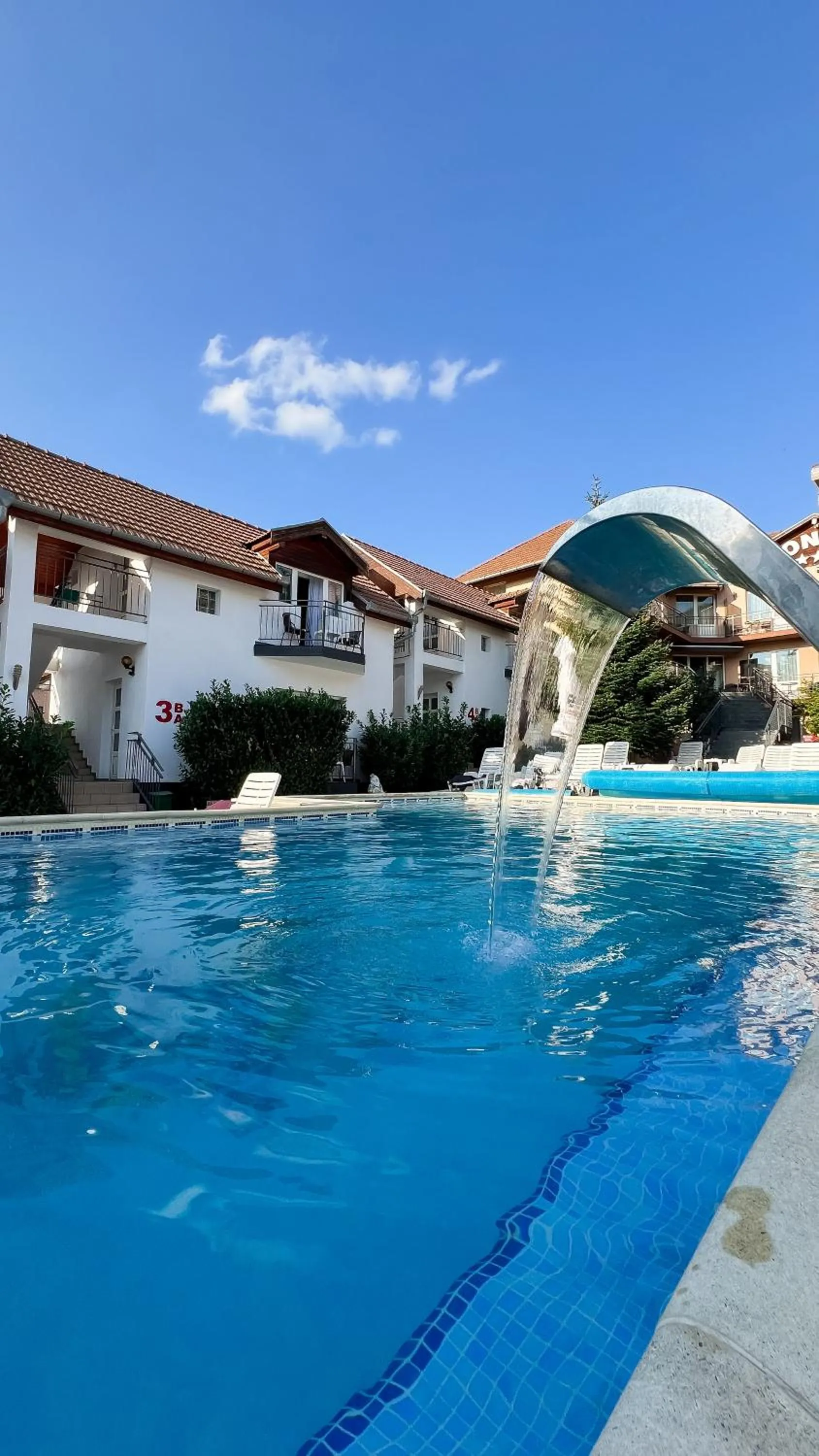 Swimming pool in Complex Turistic Monaco