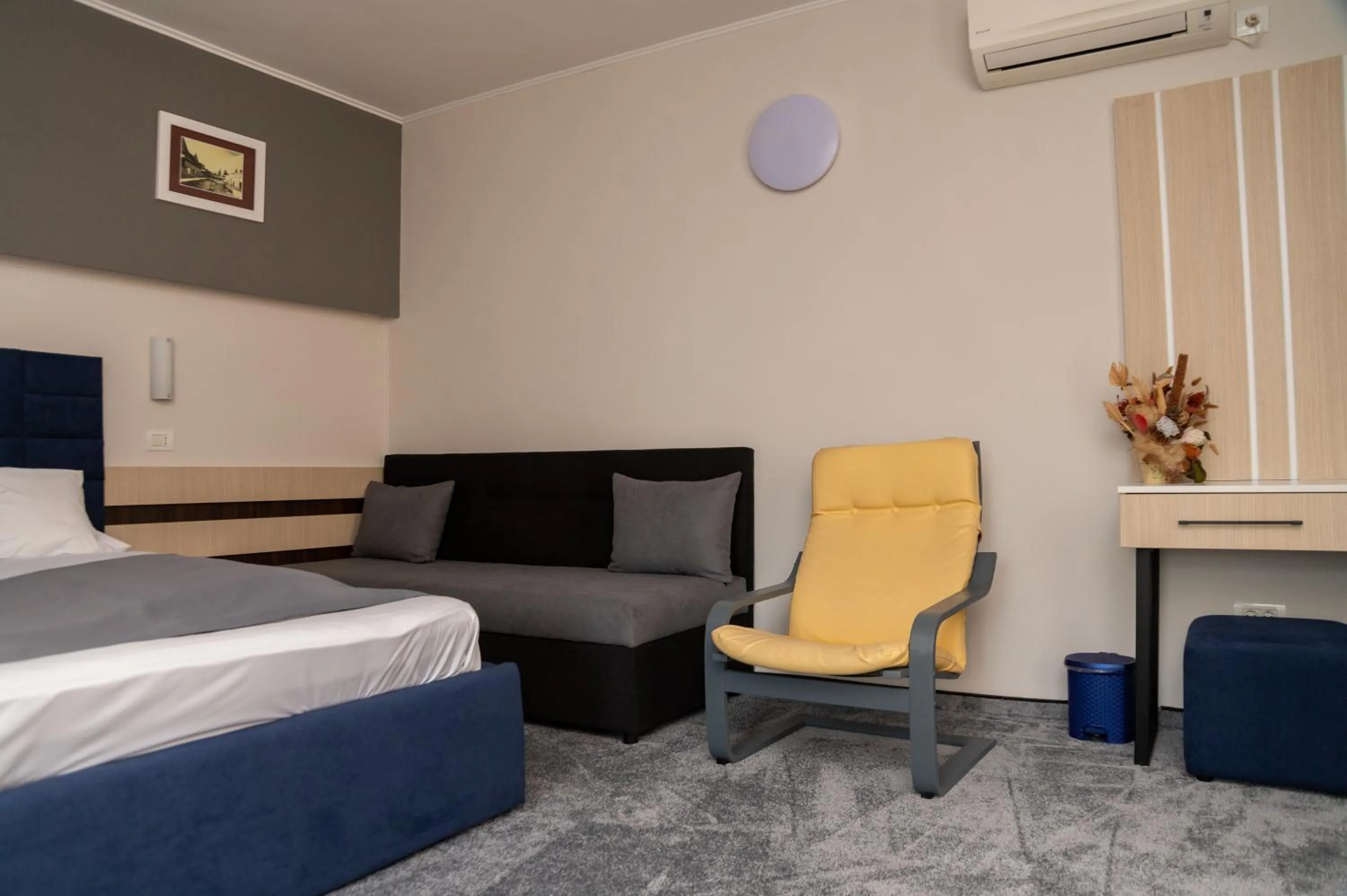 Photo of the whole room, Bed in Complex Turistic Monaco