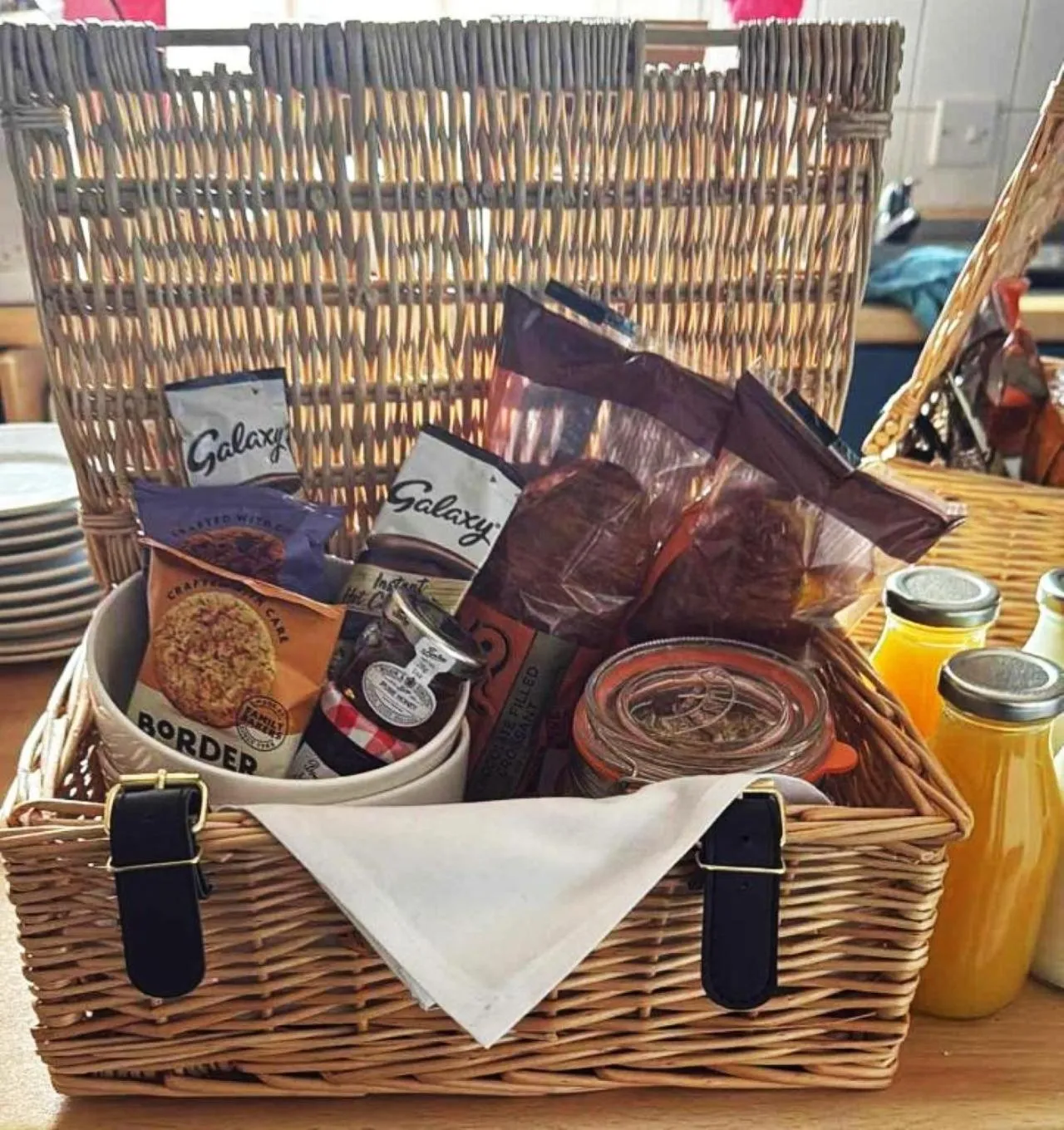 Food in Queens Head Hotel