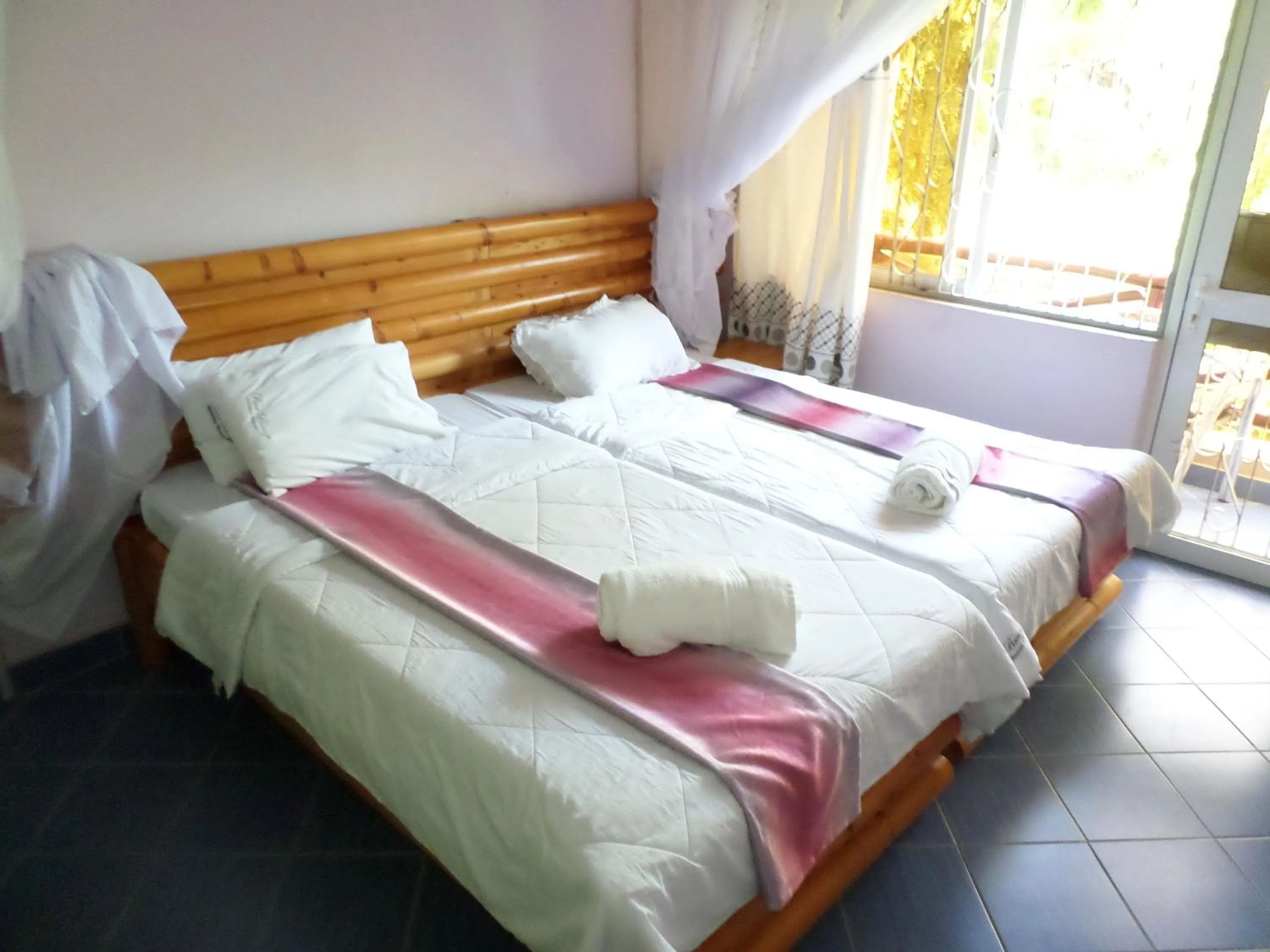 Bed in Pinebreeze Holiday Resort