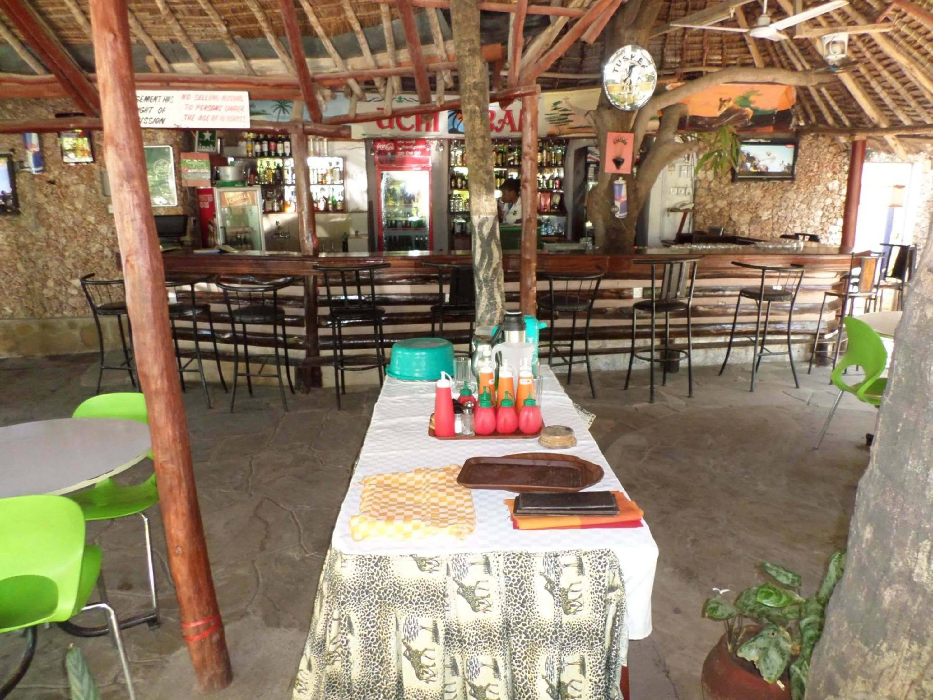 Lounge or bar in Pinebreeze Holiday Resort