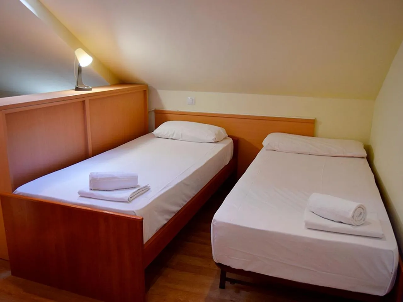 Bedroom, Bed in Apartamentos Pantebre 3000