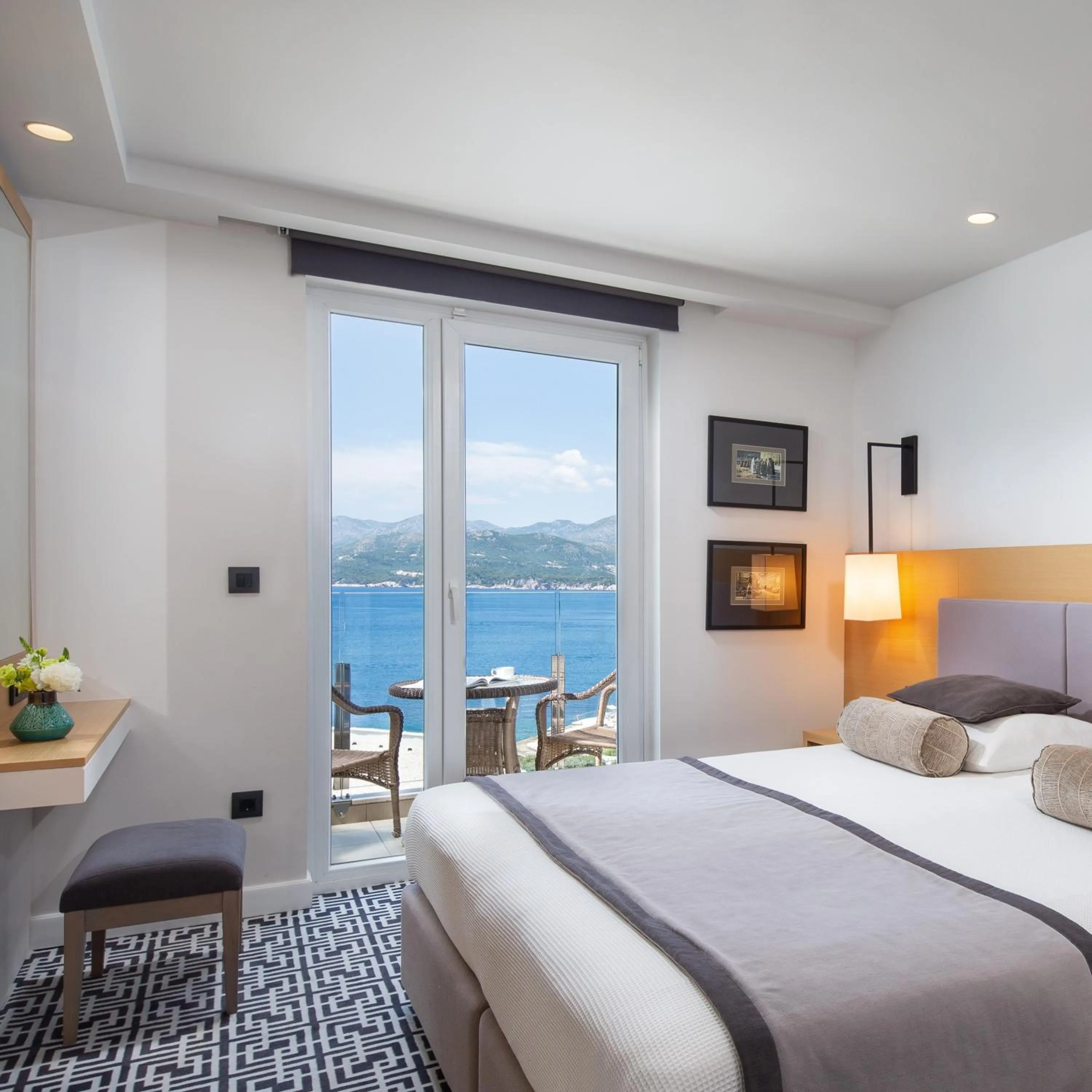 Sea view, Bed in Royal Neptun Hotel