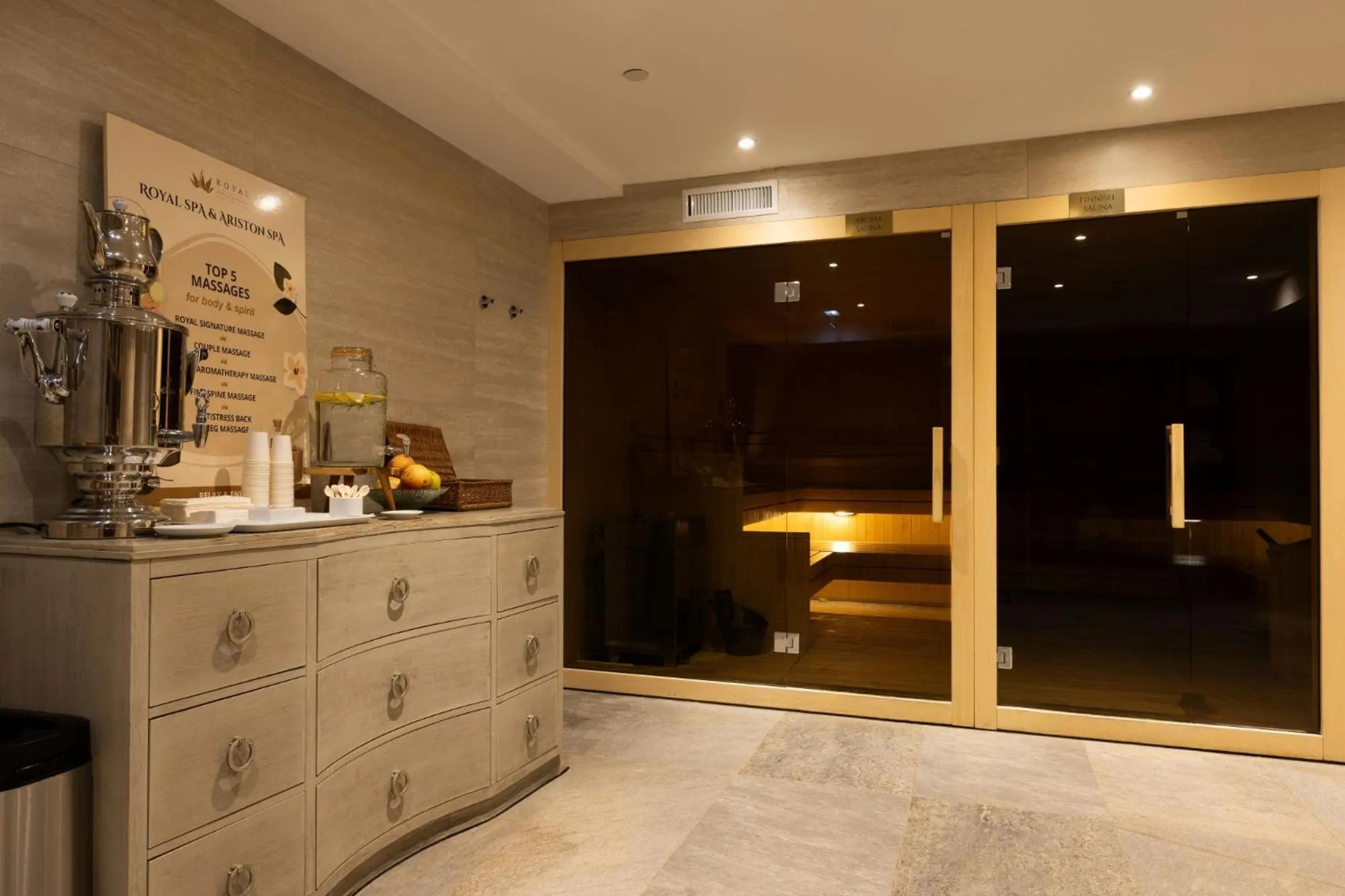 Sauna in Royal Neptun Hotel