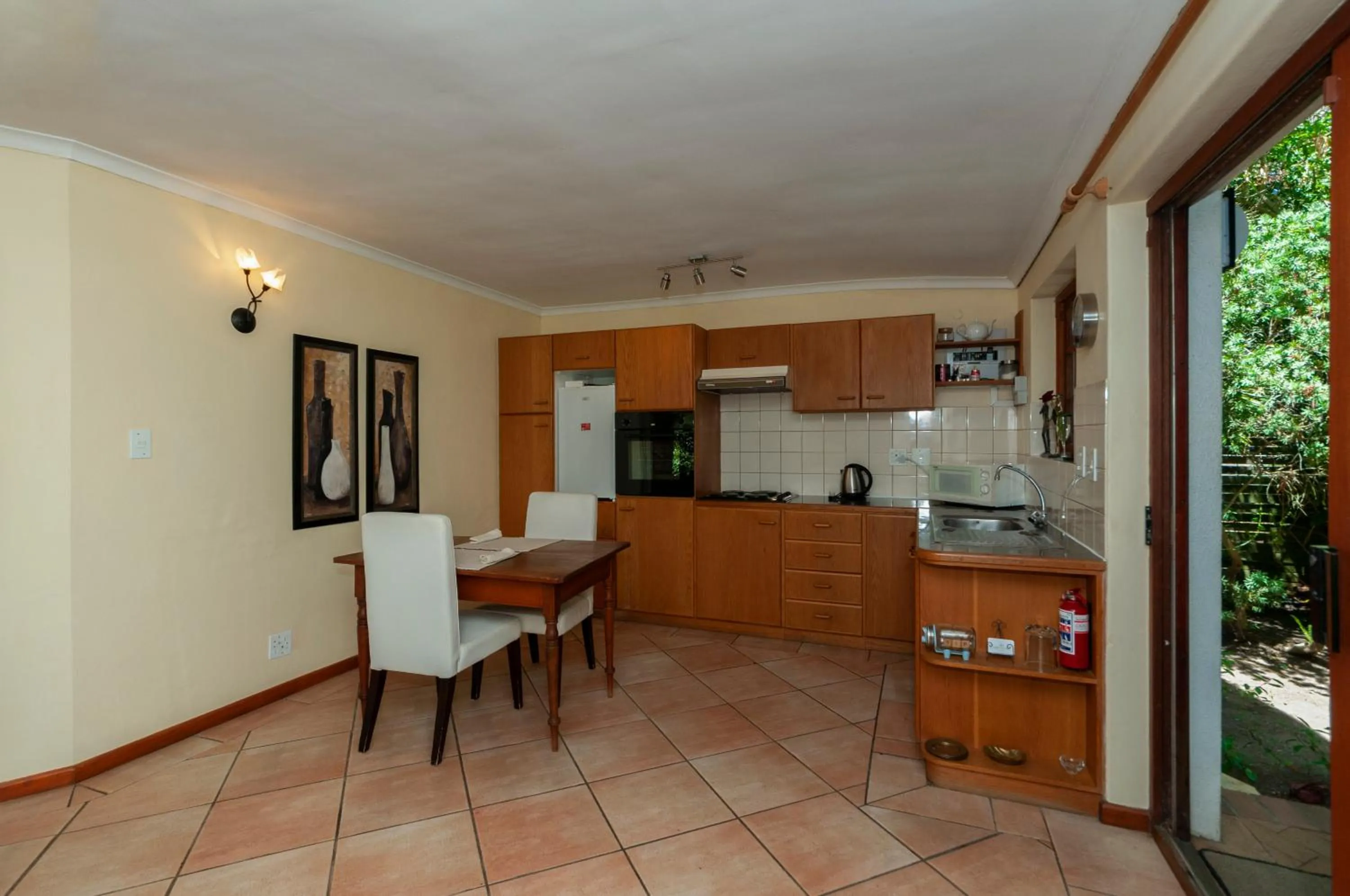 Photo of the whole room in Just Unwind