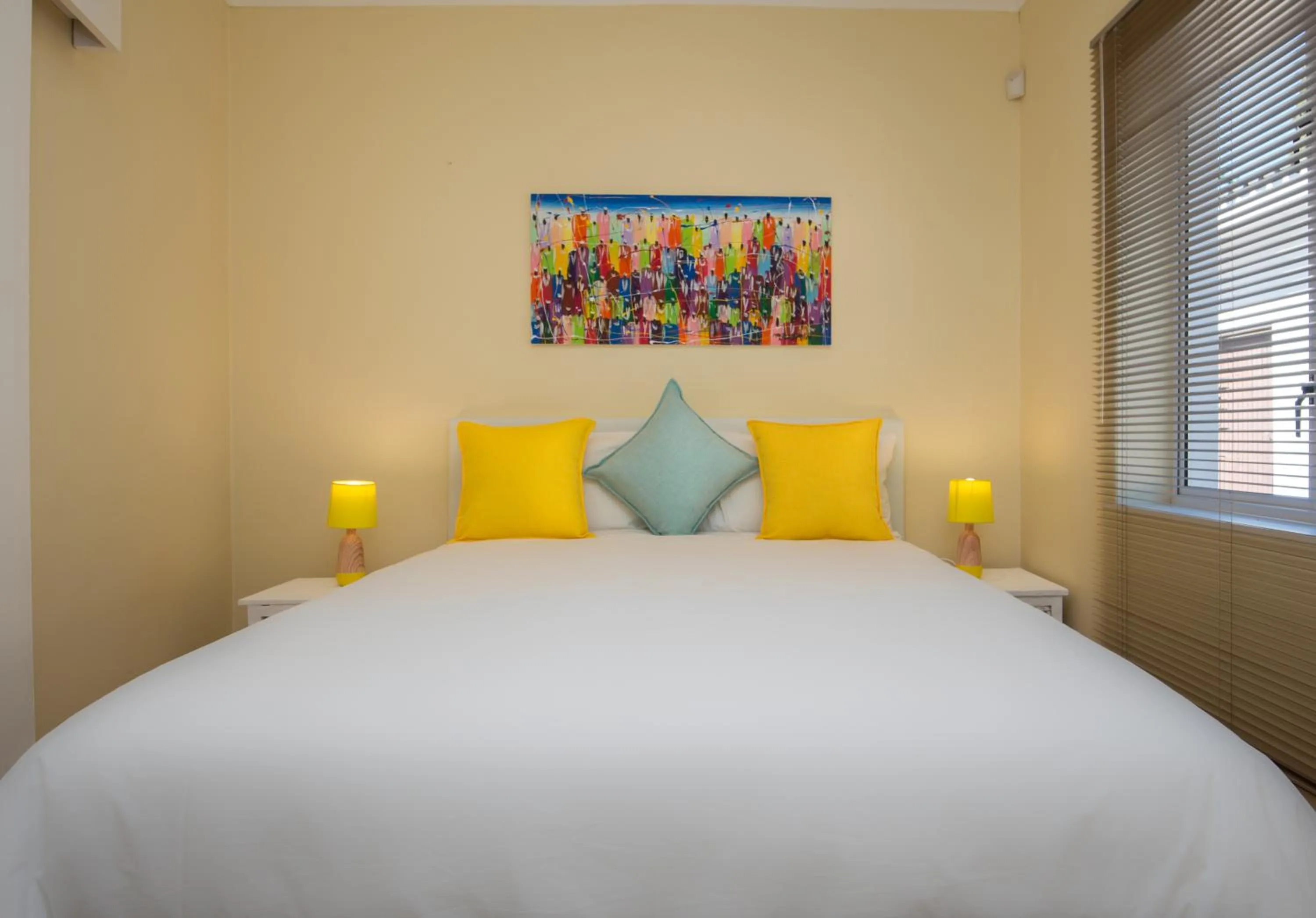 Bedroom, Bed in Just Unwind