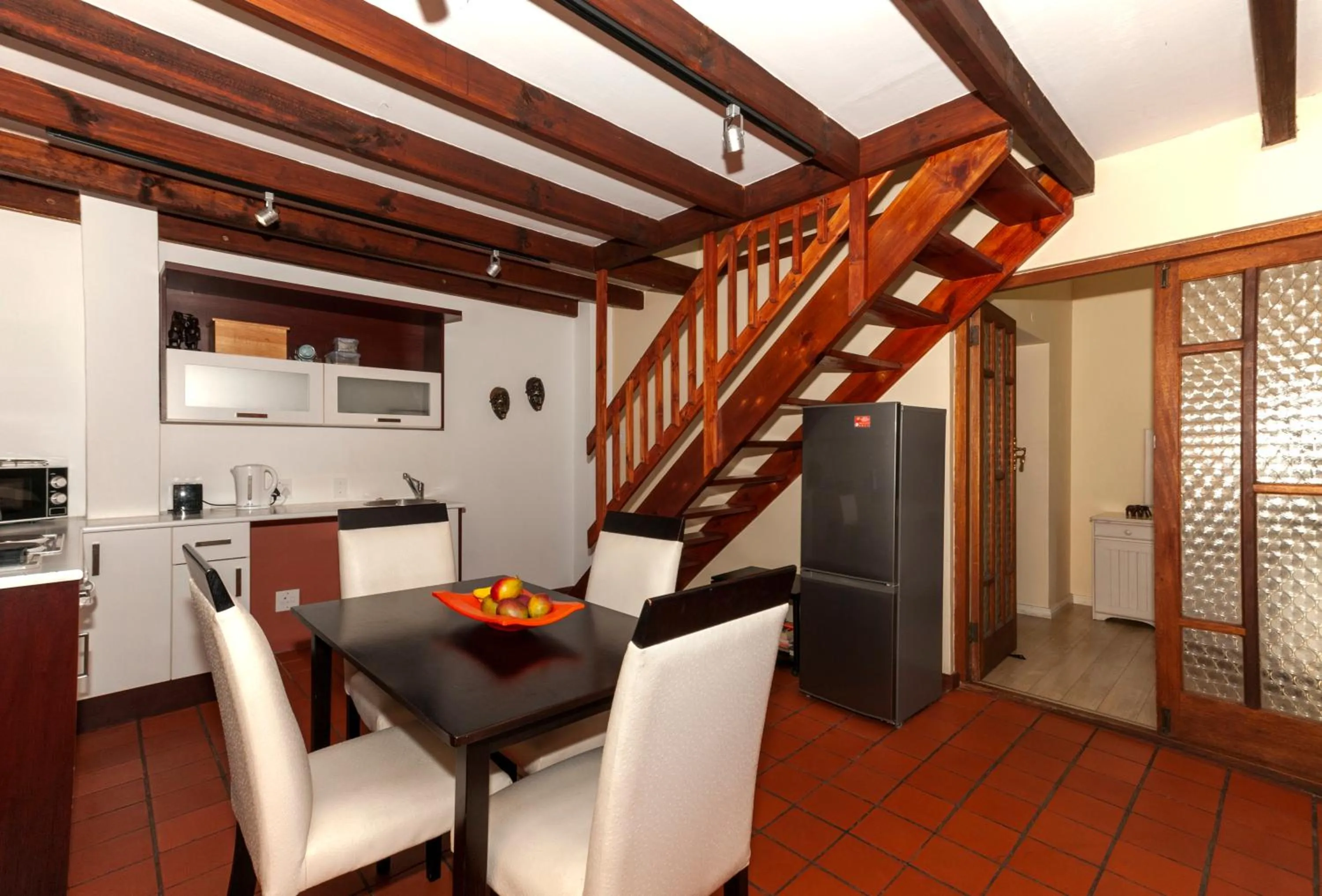 Photo of the whole room in Just Unwind