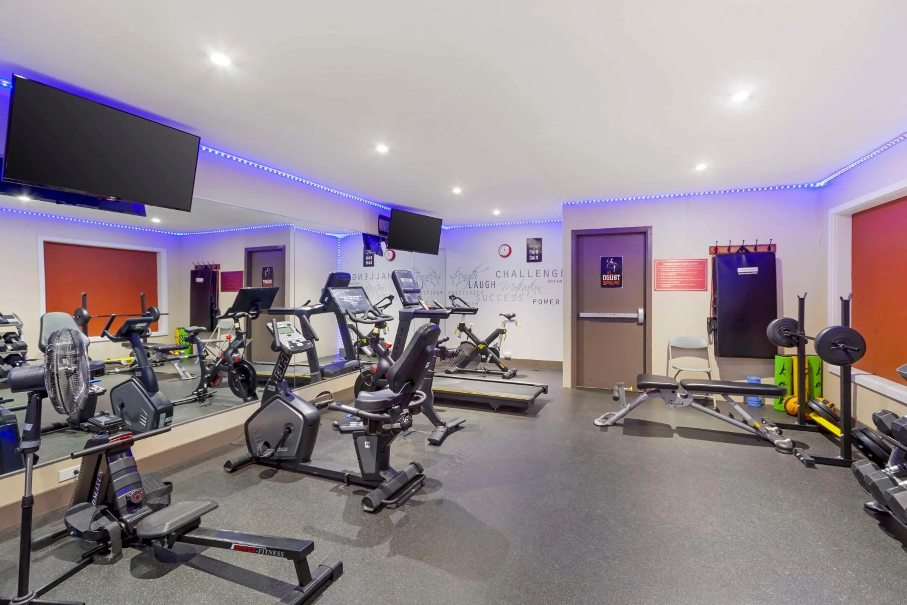 Fitness centre/facilities in Best Western Plus Chateau Fort St. John