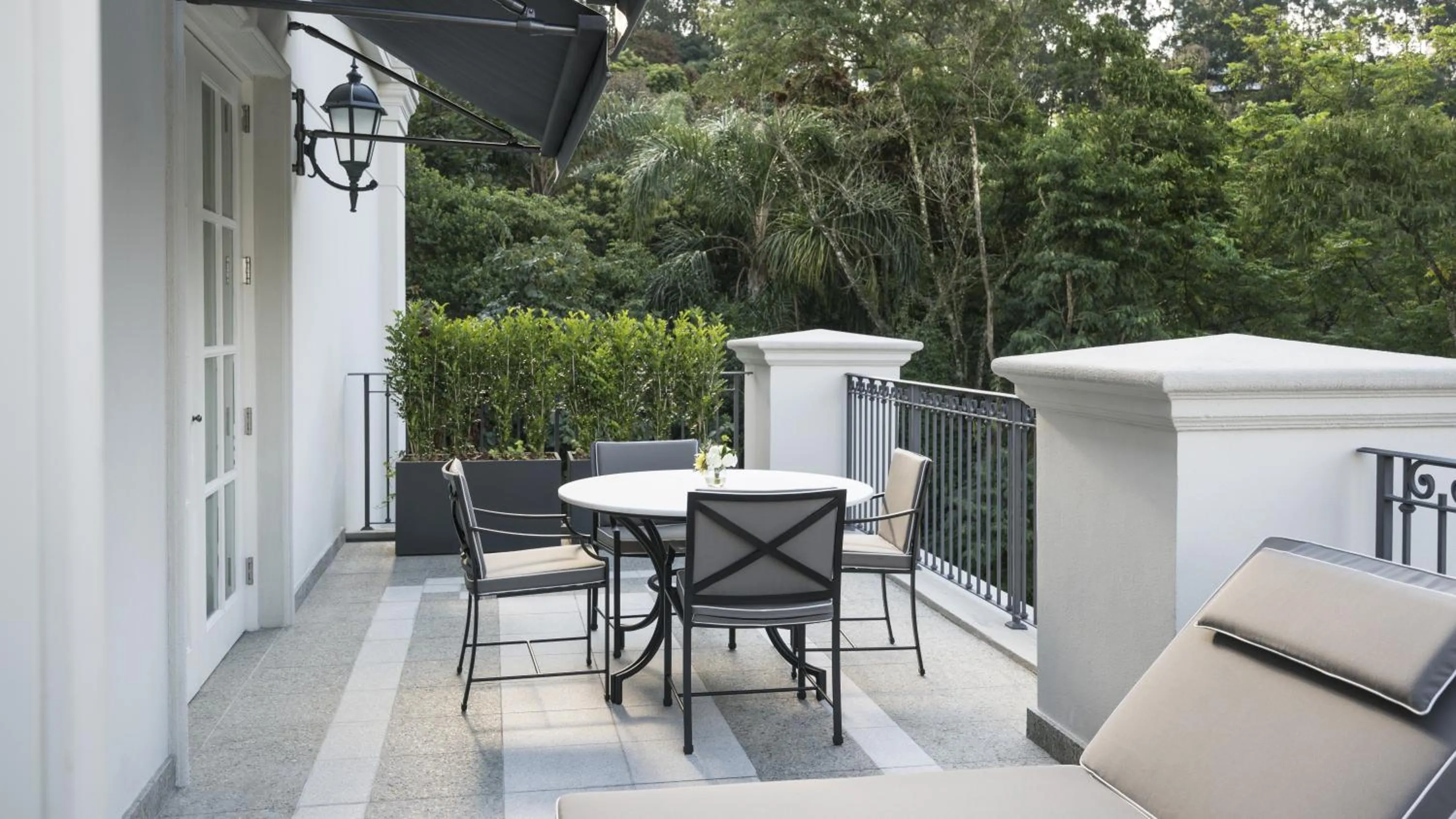 Balcony/Terrace in Palácio Tangará, Oetker Hotels